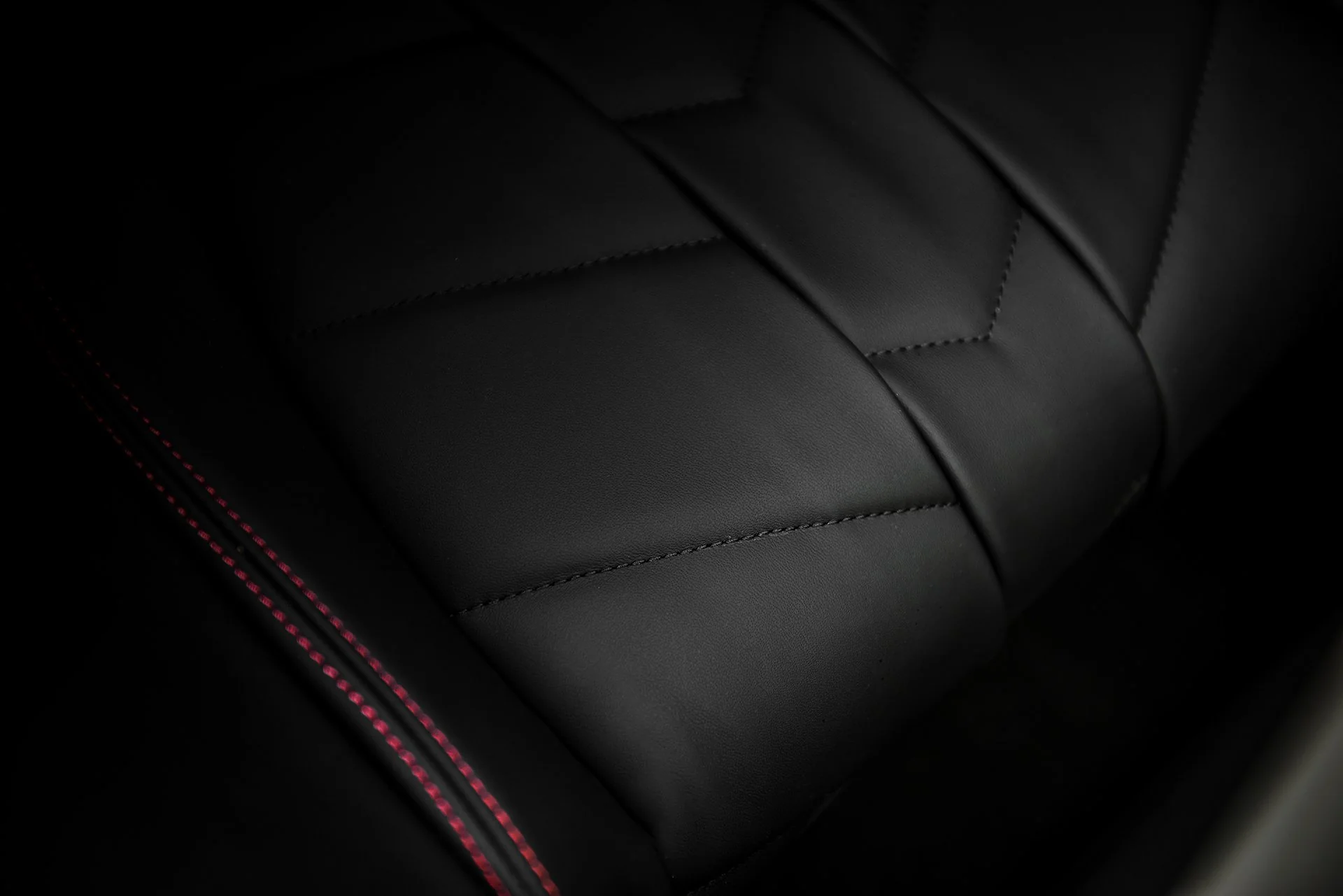 Aston Martin DB11 (2016 Onwards) Leather Interior - Image 8