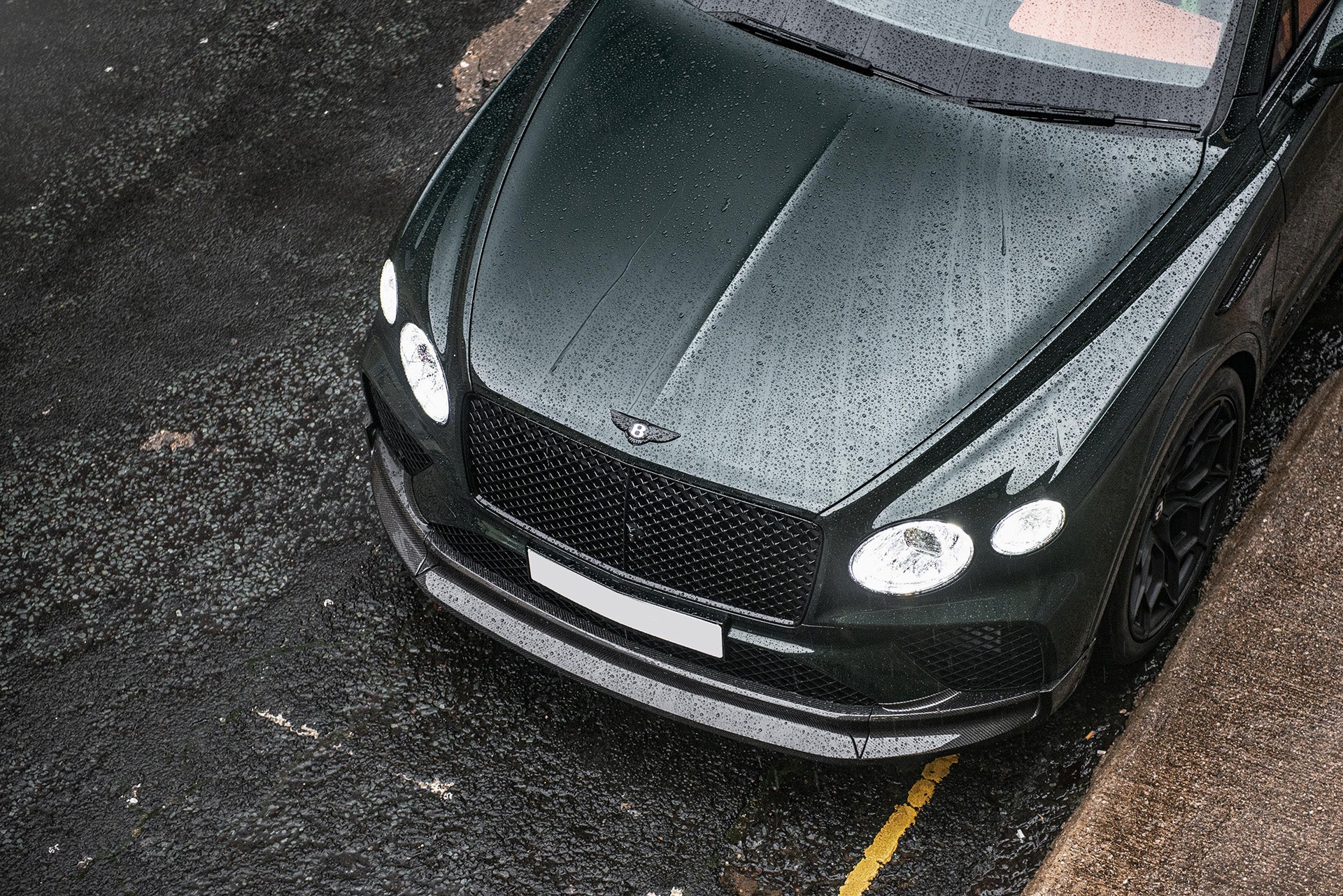 Bentley Bentayga (2020 Onwards) Exposed Carbon Body Kit For Sleek Performance - Image 13