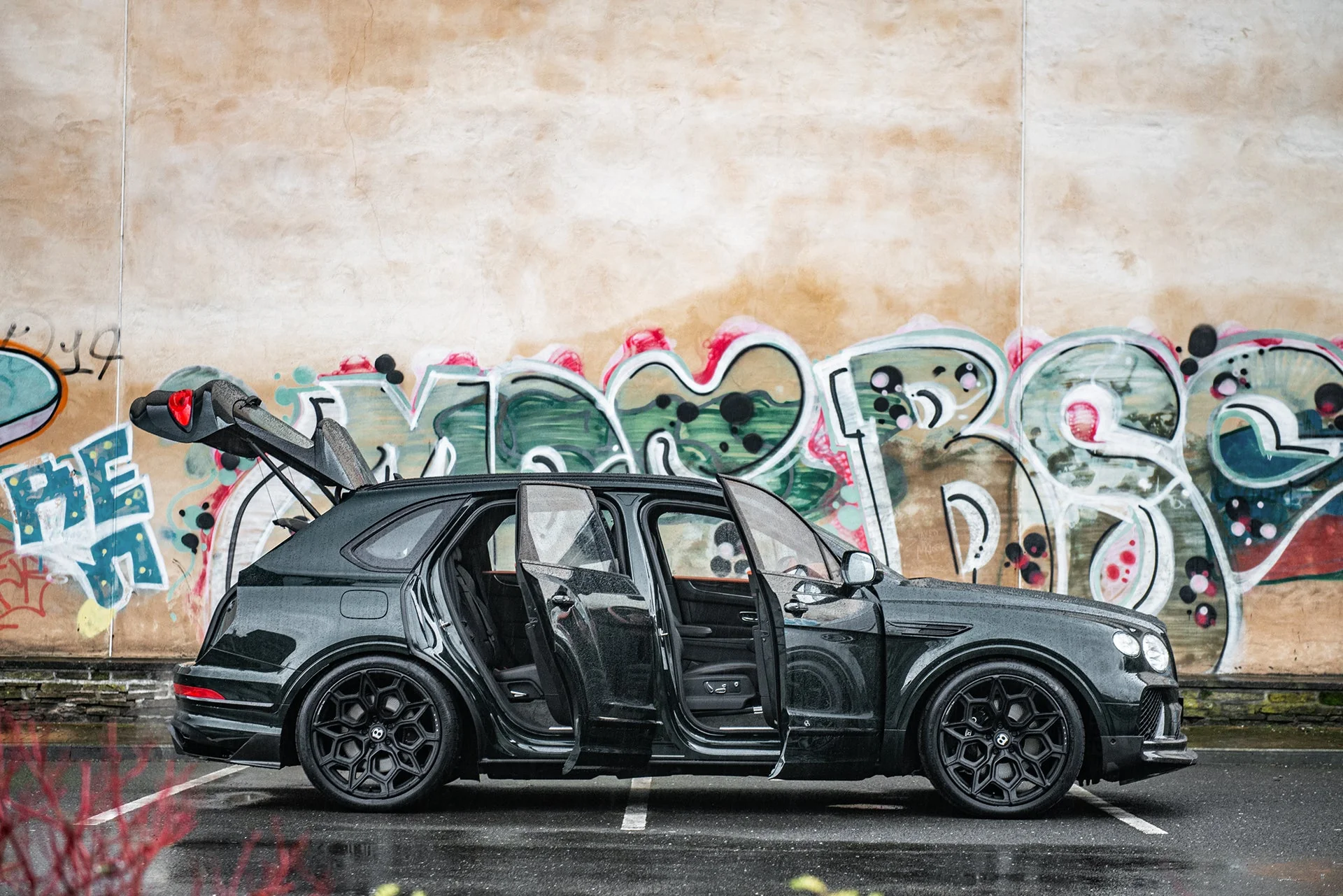 Bentley Bentayga (2020 Onwards) Exposed Carbon Body Kit For Sleek Performance - Image 14