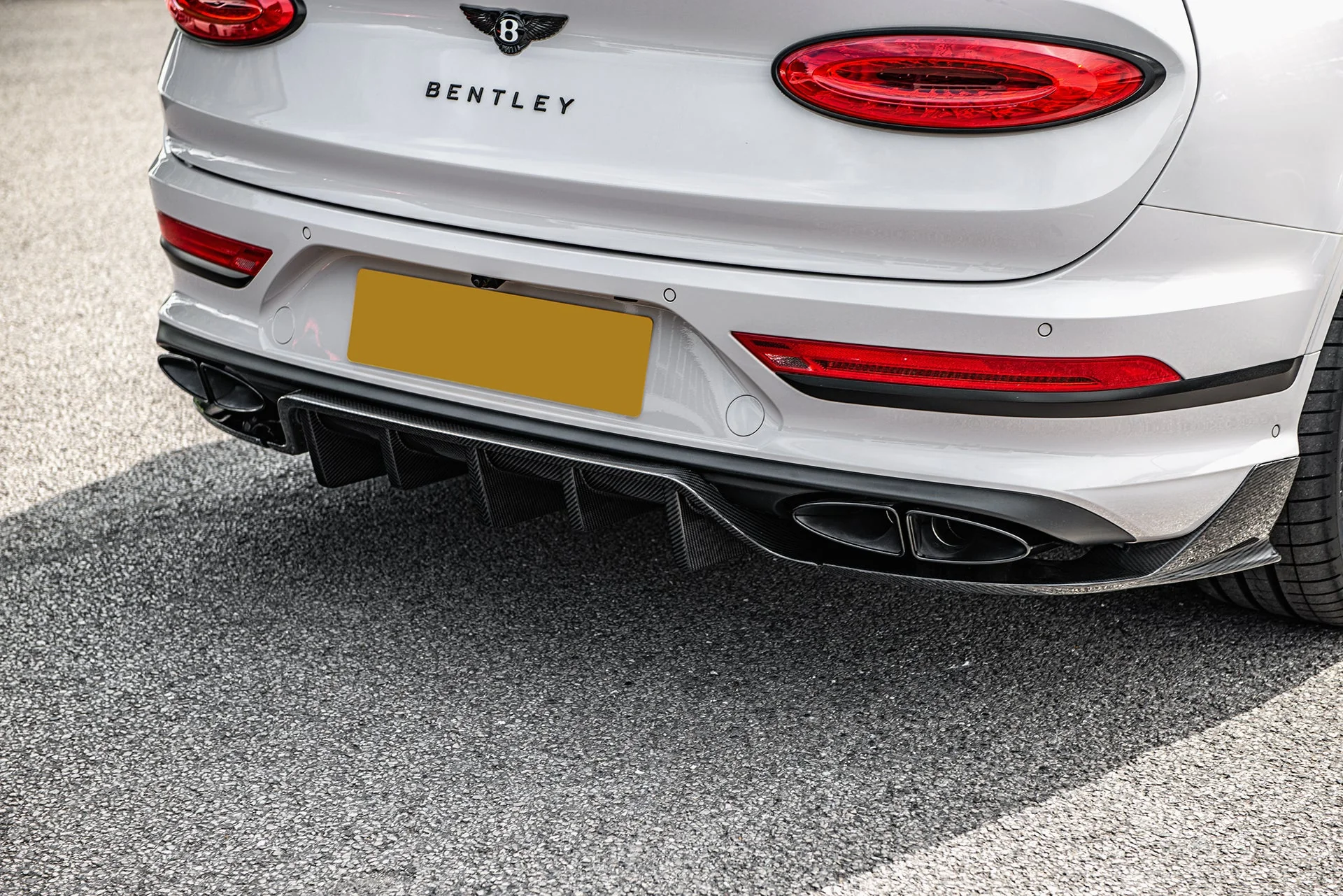 Bentley Bentayga (2020 Onwards) Exposed Carbon Body Kit For Sleek Performance - Image 22