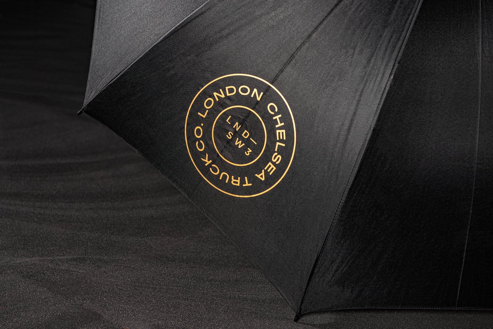 Chelsea Truck Company City Umbrella - Image 8