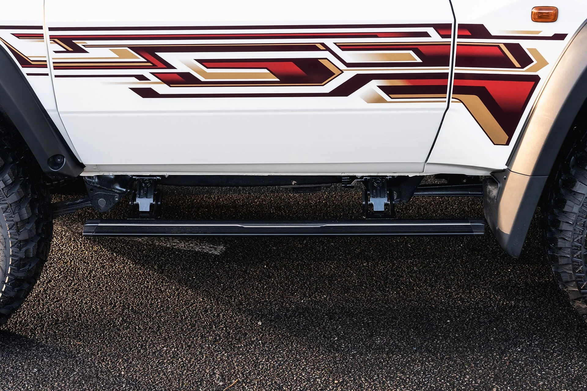 Electric Side Steps for Toyota Land Cruiser 70 2 Door (2023 Onwards) - Image 3