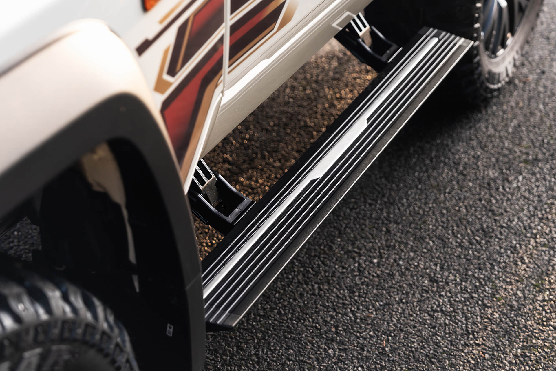 Electric Side Steps for Toyota Land Cruiser 70 2 Door (2023 Onwards) - Image 9