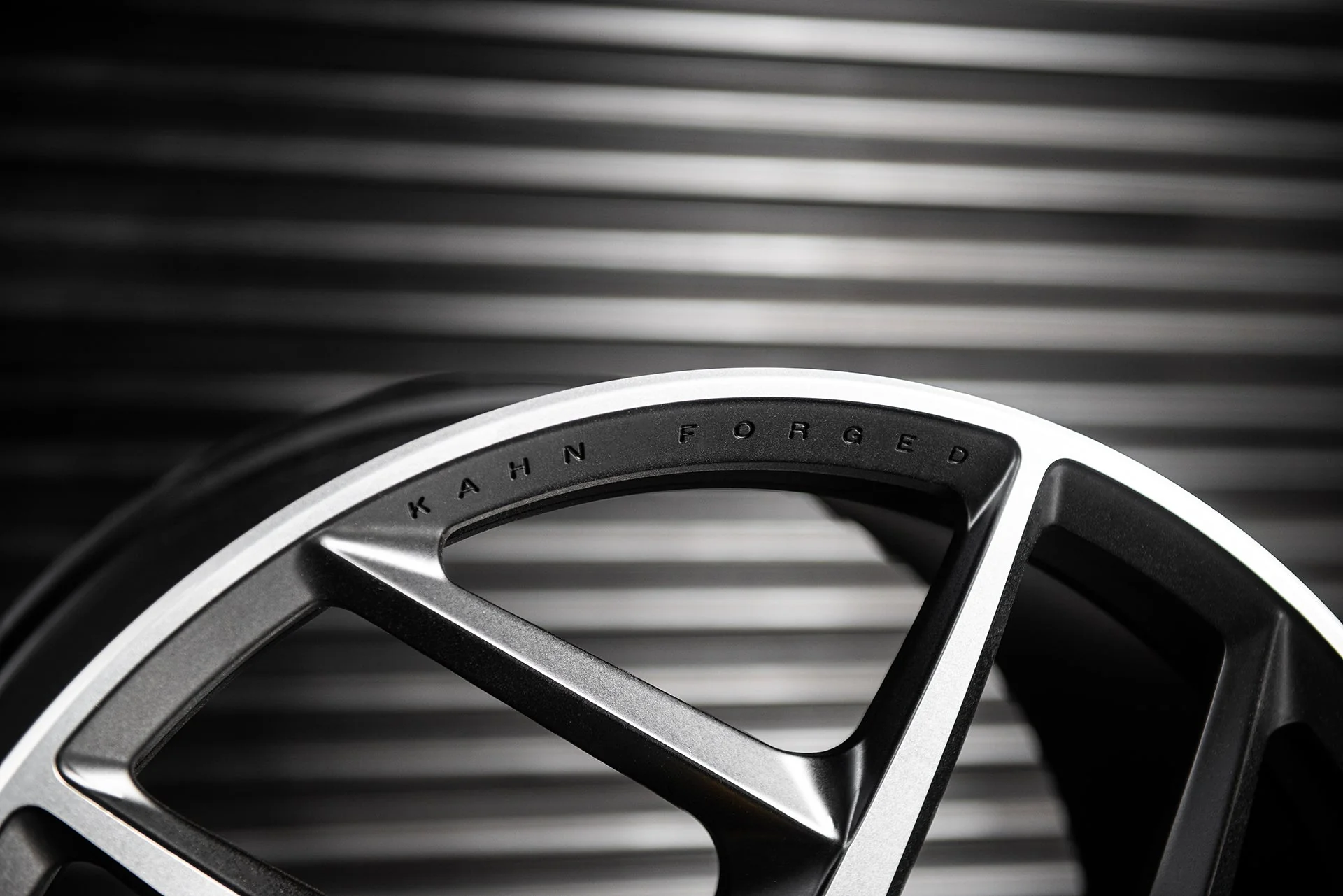 Ferrari GTC4 Lusso Type 52 Forged Light Alloy Wheels - Image 4