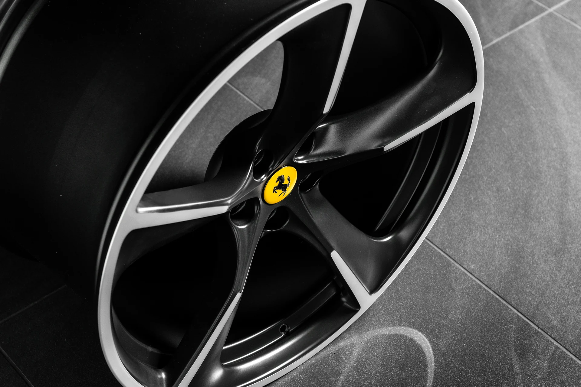 Ferrari GTC4 Lusso Grand Edition Remastered Forged Alloy Wheels - Image 6