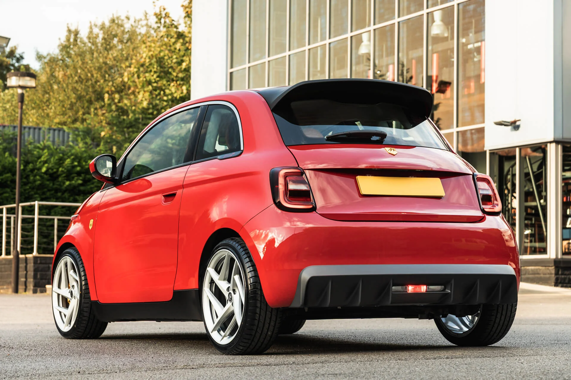 Fiat 500e (2020 Onwards) Designio Roof Spoiler - Image 5