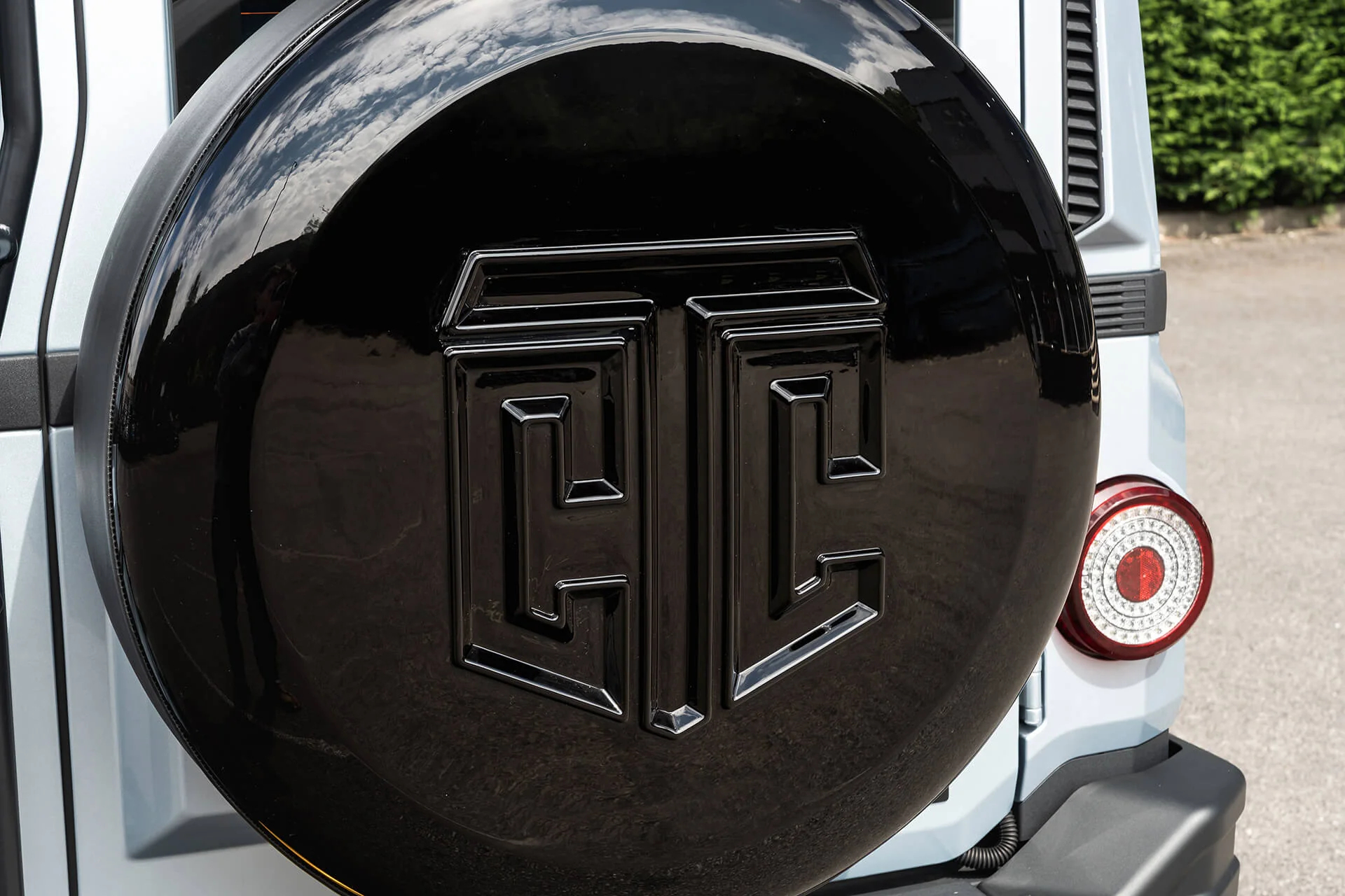 INEOS Grenadier (2023 Onwards) Crest Logo Hard Spare Wheel Cover - Image 8
