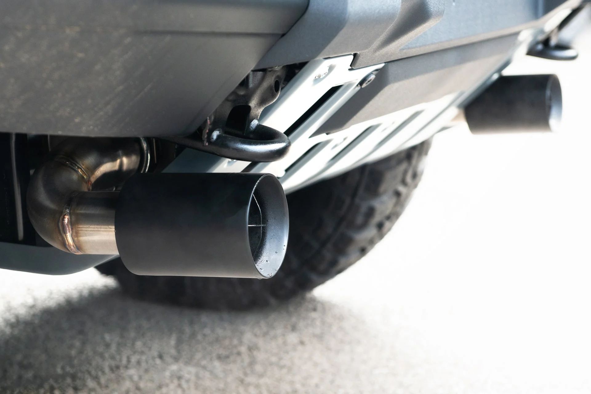 INEOS Grenadier (2023 Onwards) Black Crosshair Exhaust System - Petrol - Image 15