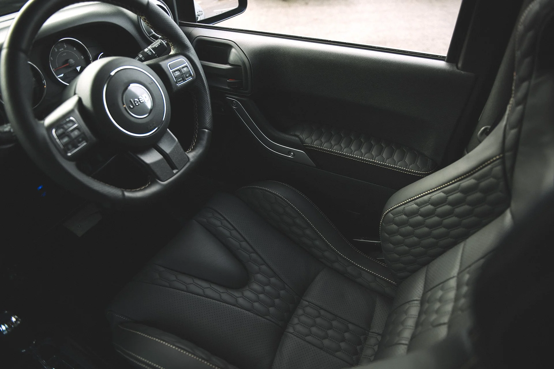 Jeep Wrangler JK 4 Door (2013-2018) Sport Leather Interior - Image 8