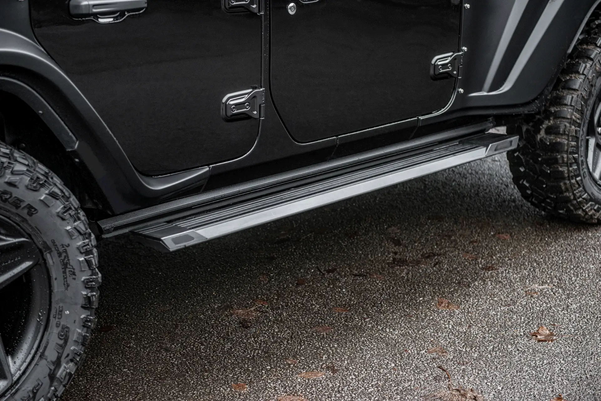 Jeep Wrangler JL (2018 Onwards) 4 Door Electric Side Steps with lights (running boards)