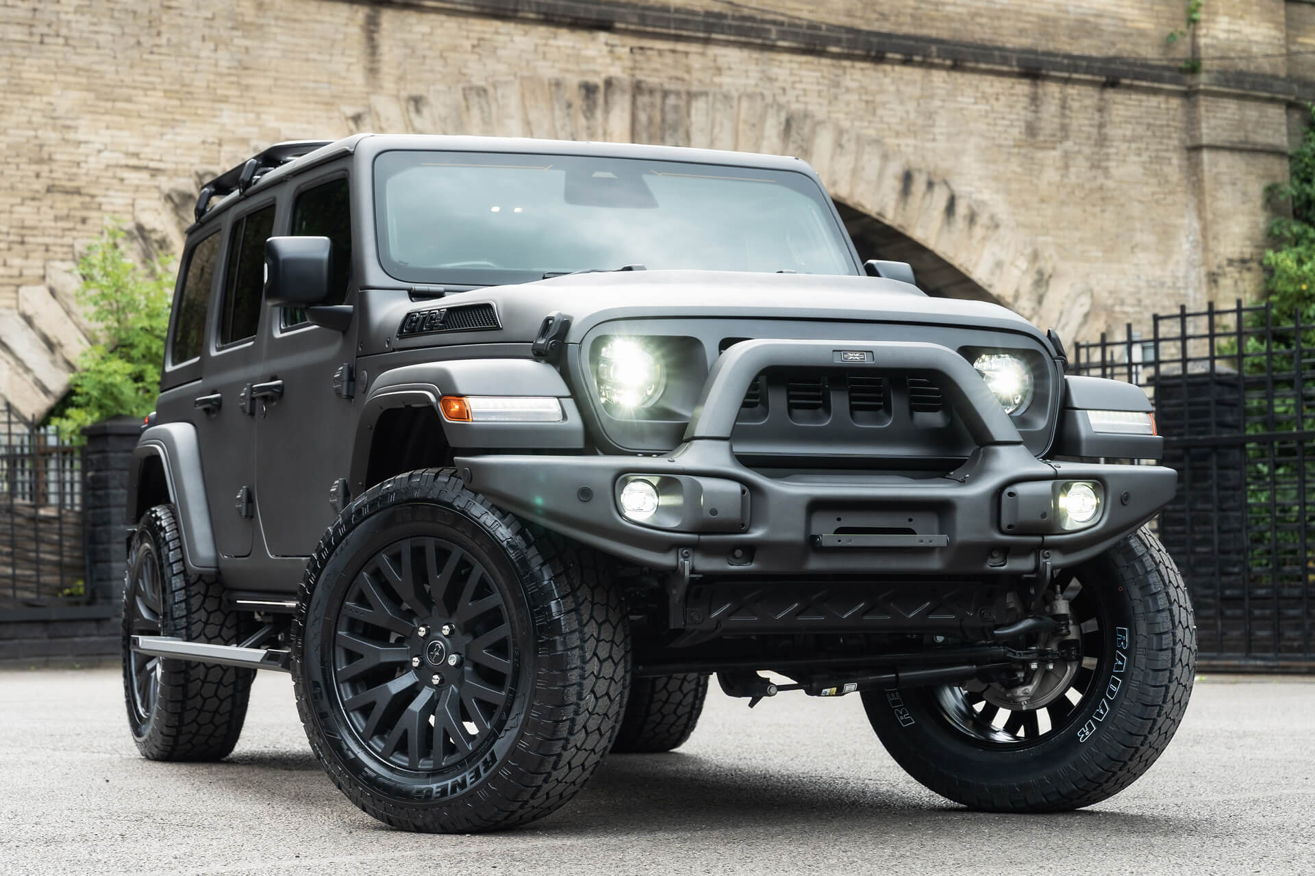 JEEP WRANGLER JL (2018 Onwards) Expedition Front Bumper with Integrated A Bar - Image 6