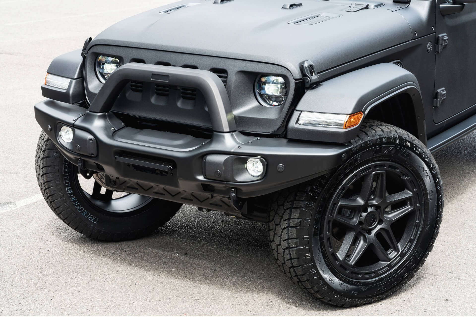 JEEP WRANGLER JL (2018 Onwards) Expedition Front Bumper with Integrated A Bar - Image 8