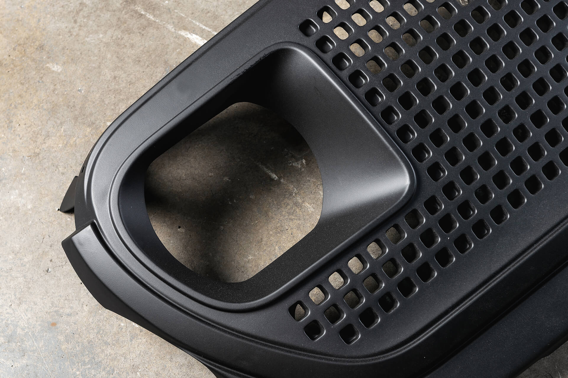 JEEP WRANGLER JL (2018 Onwards) Heritage Lattice Front Grille - Image 12