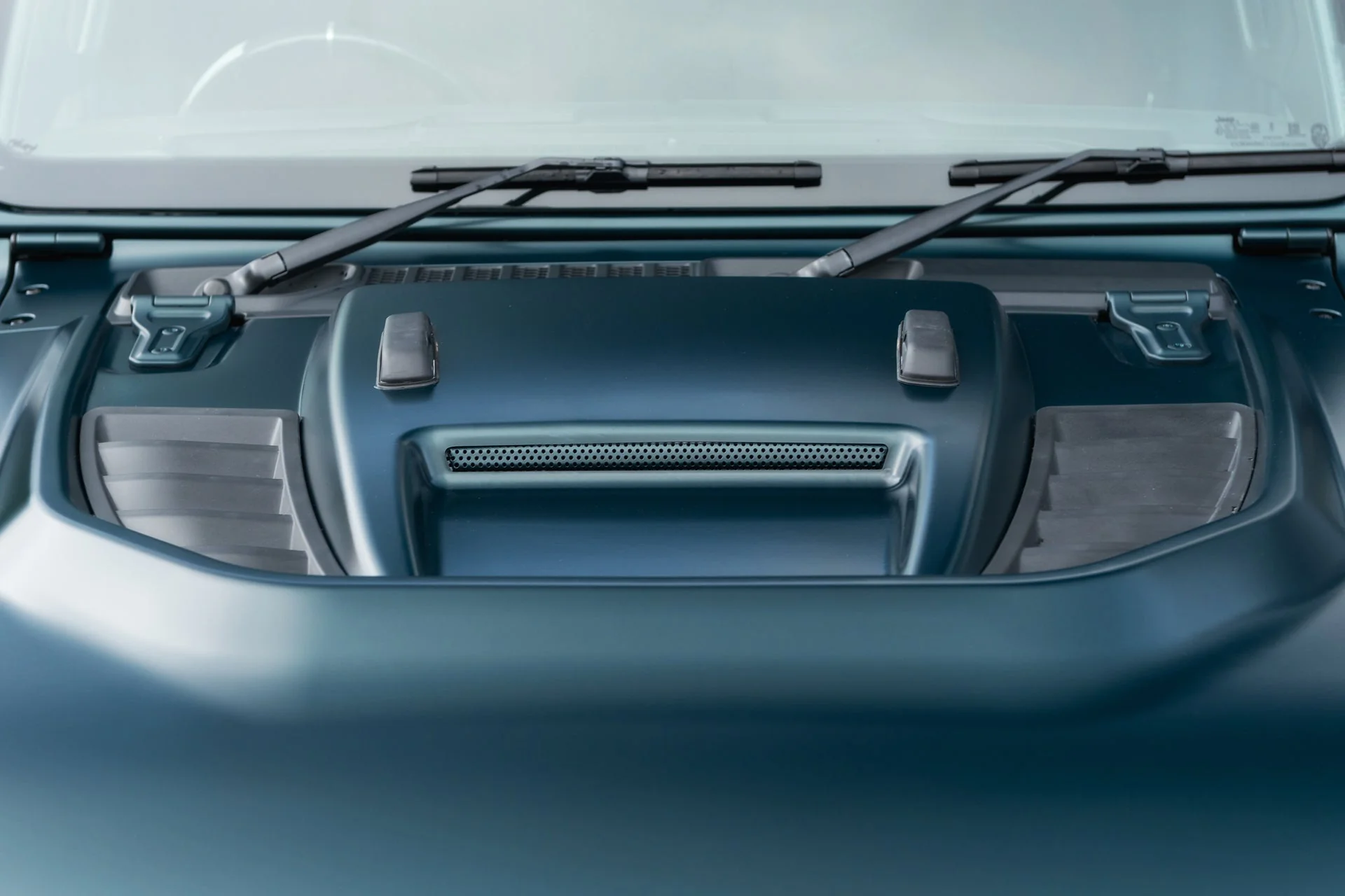 JEEP WRANGLER JL (2018 Onwards) Iron Man Vented Bonnet - Image 23