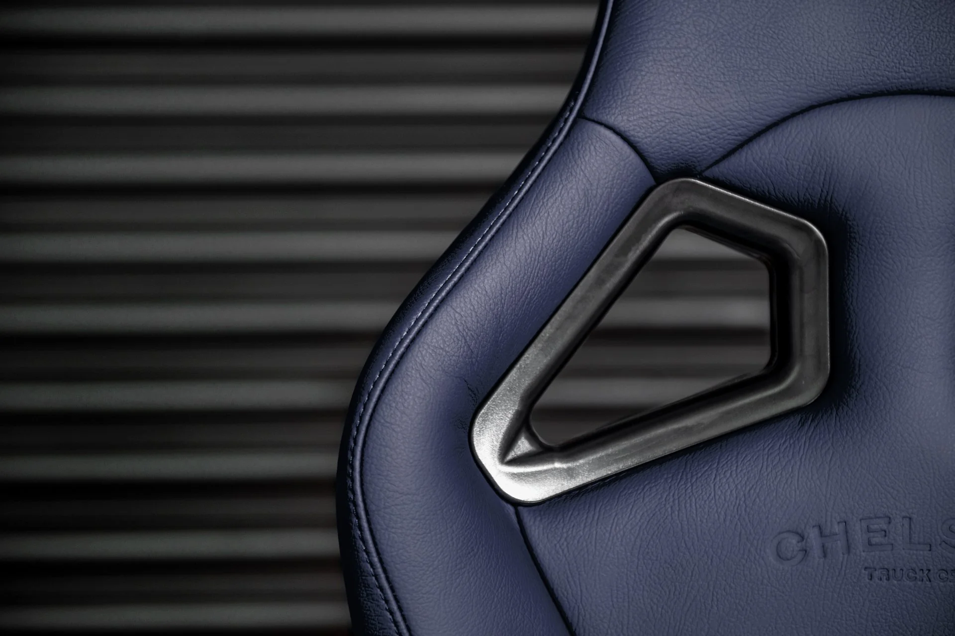 Jeep Wrangler JL (2018 Onwards) Lightweight Vegan Leather Heritage Sport Seats - Image 7