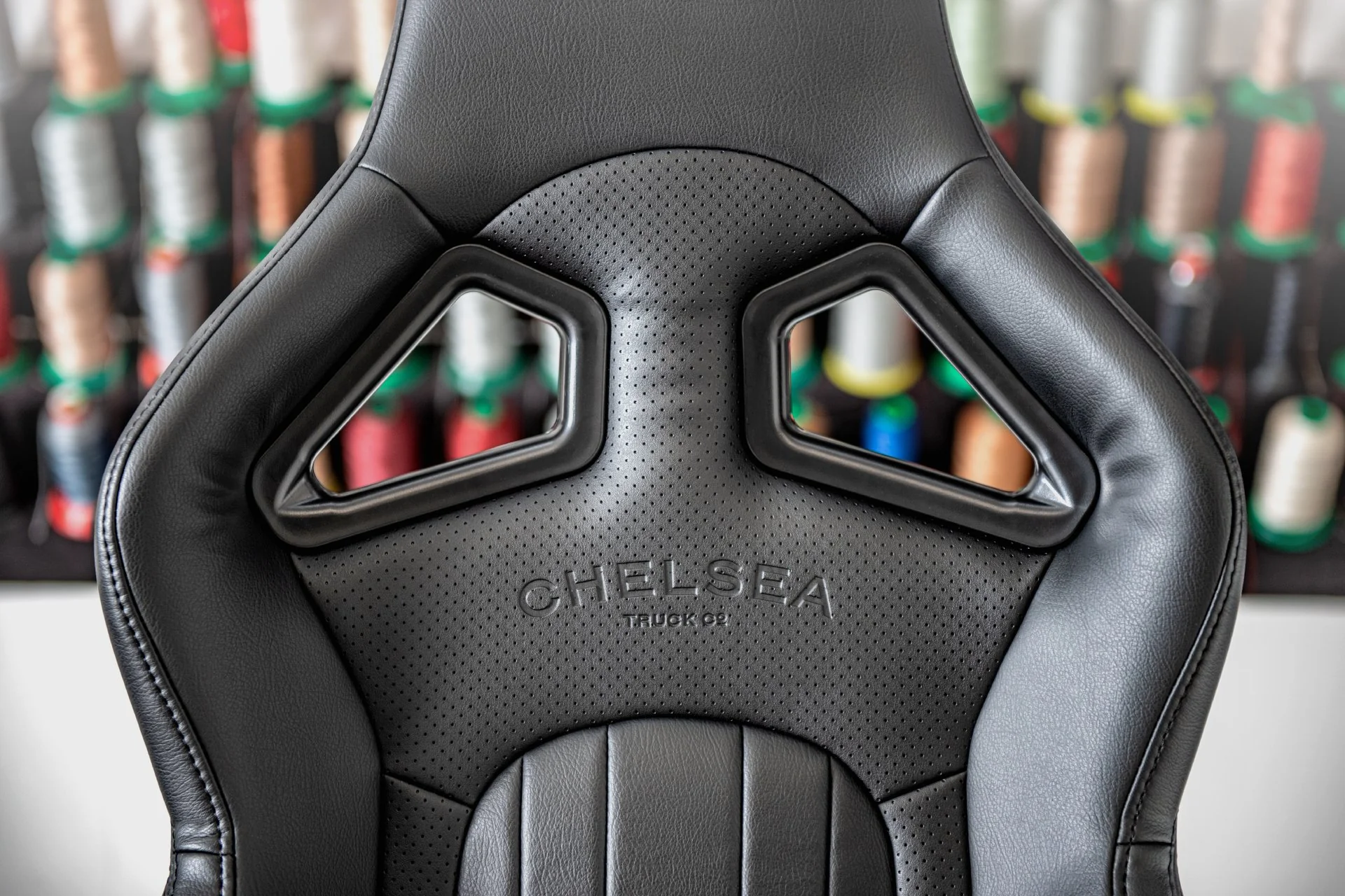 Jeep Wrangler JL (2018 Onwards) Lightweight Vegan Leather Heritage Sport Seats - Image 4