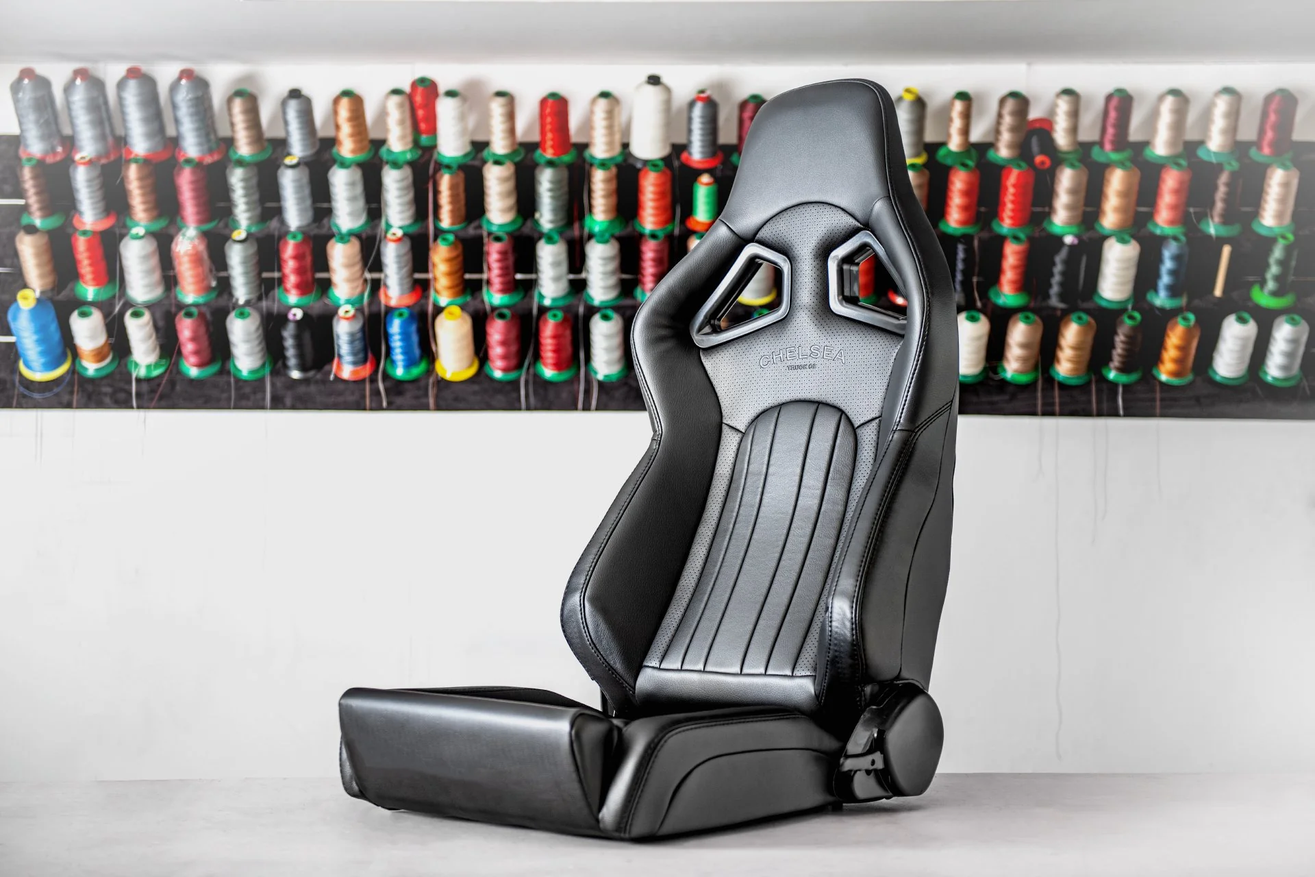 Jeep Wrangler JL (2018 Onwards) Lightweight Vegan Leather Heritage Sport Seats - Image 5