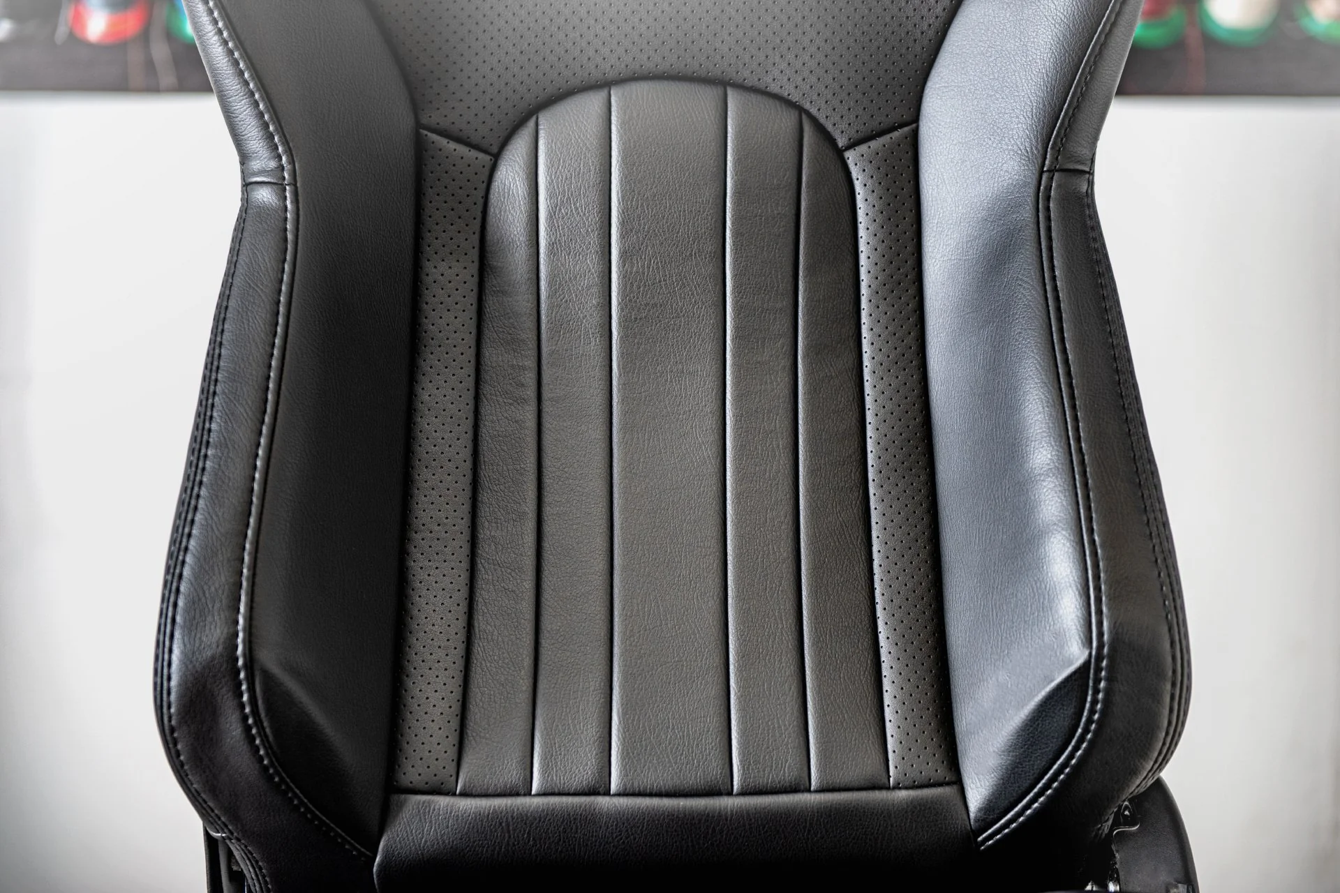 Jeep Wrangler JL (2018 Onwards) Lightweight Vegan Leather Heritage Sport Seats - Image 7