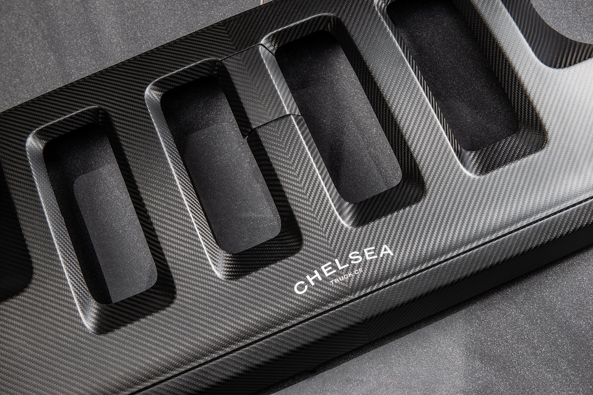 JEEP WRANGLER JL (2018 Onwards) Exposed CARBON 4 SLOT HERRINGBONE DESIGN GRILLE IN MATTE FINISH - Image 21