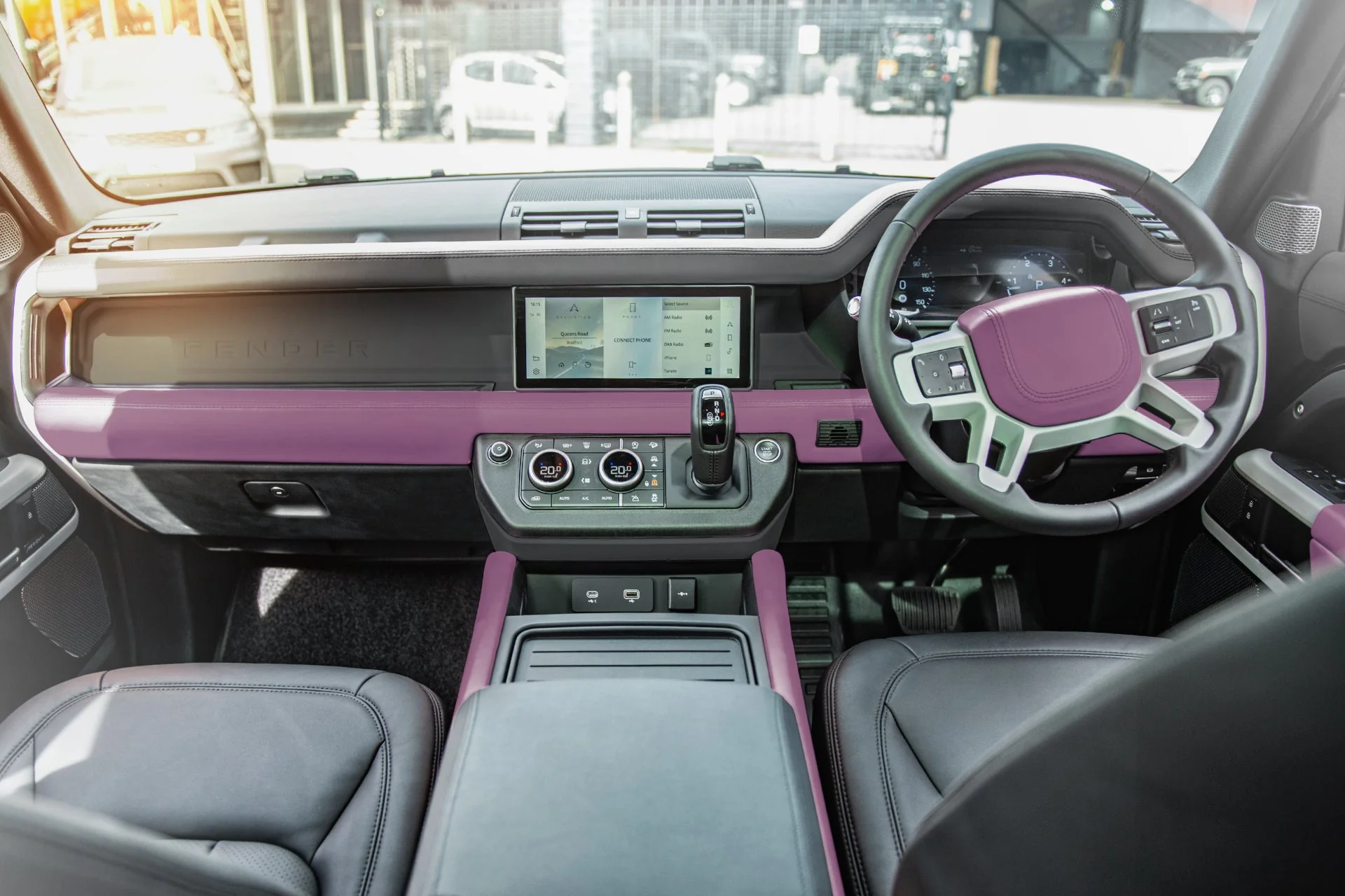 Land Rover Defender 110 (2020 Onwards) Environment 3: Middle and Lower Volcanic Pink Interior - Image 7