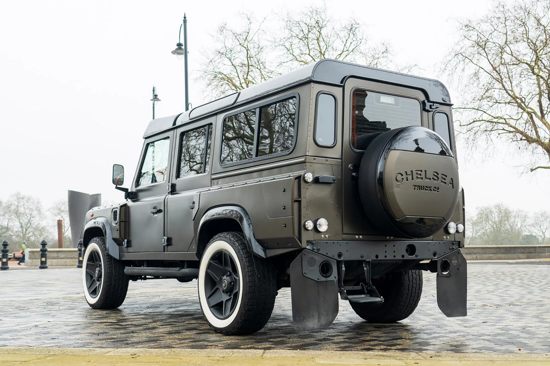 Land Rover Defender (1991-2016) Chelsea Truck Company Hard Spare Wheel Cover - Image 5