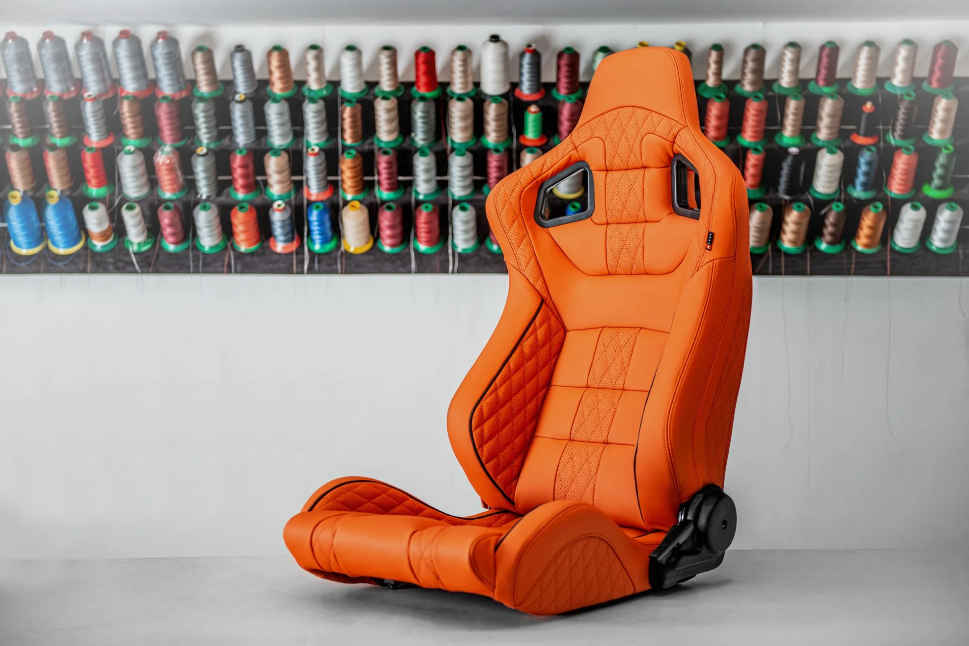 Land Rover Defender (1991-2016) GTB Sport Seats -Pair - Image 2