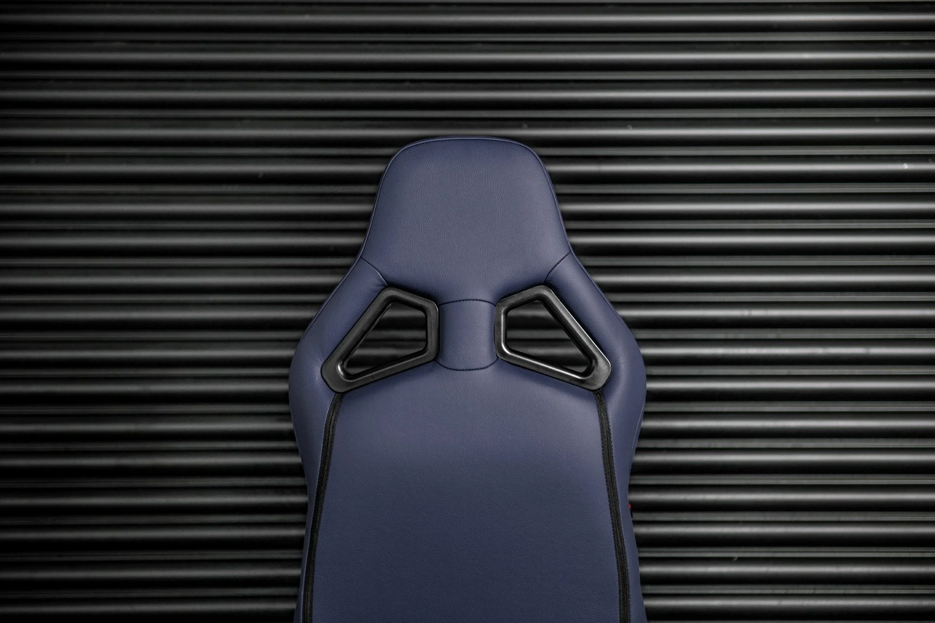 Land Rover Defender (1991-2016) Lightweight Vegan Leather Heritage Sport Seats - Pair - Image 48