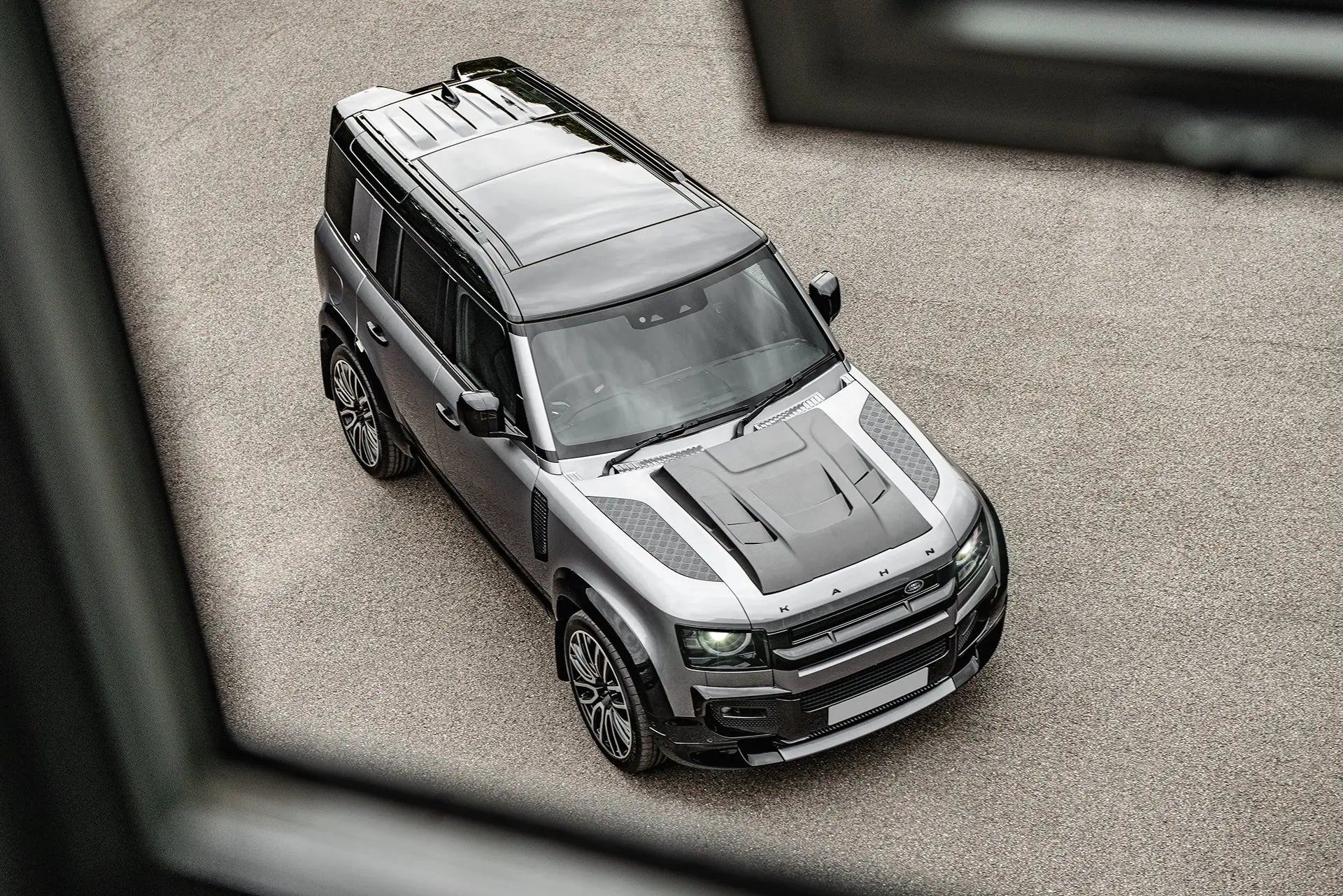 Land Rover Defender (2020 Onwards) Exposed Carbon Bonnet Vent - Image 7