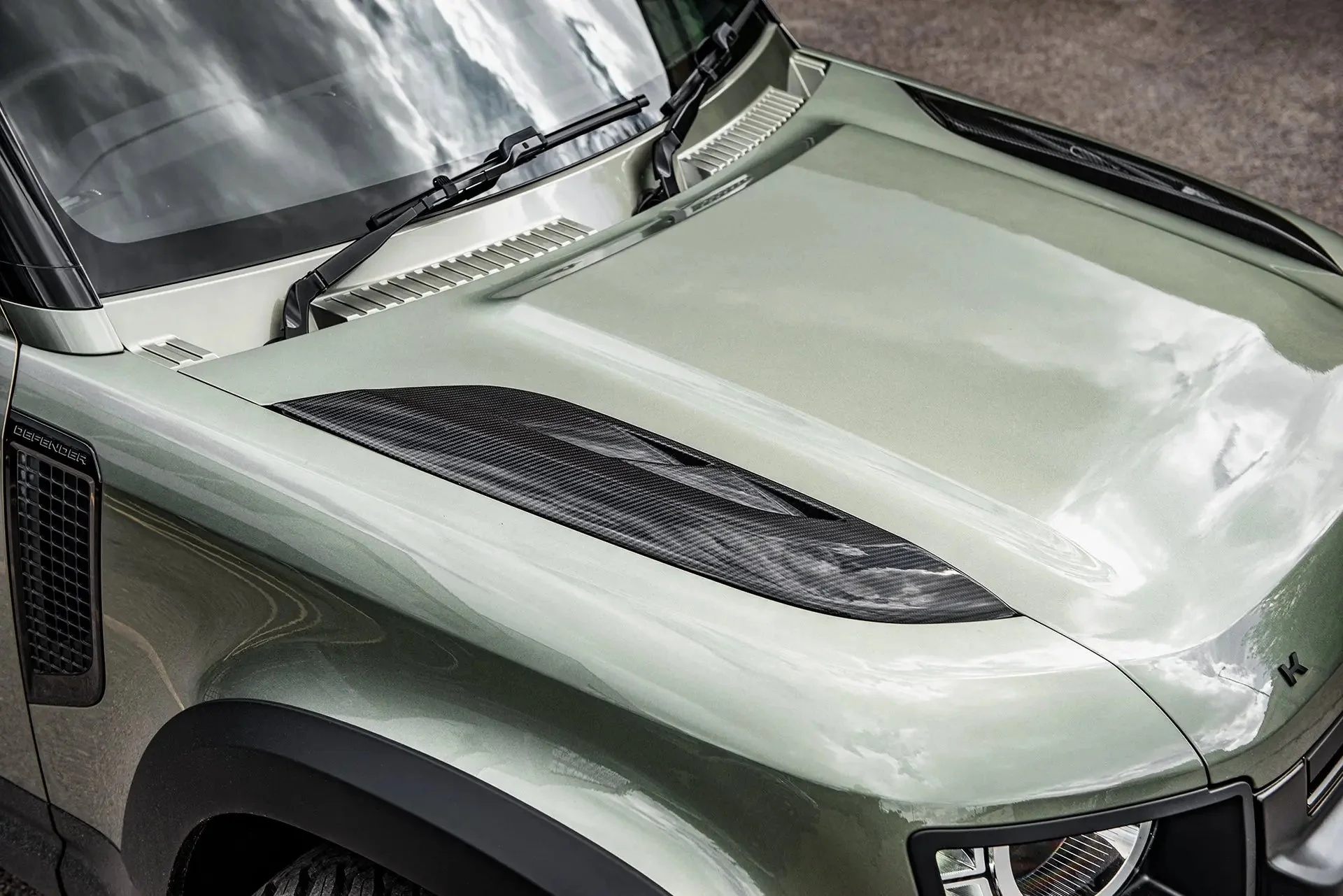 Land Rover Defender (2020 Onwards) Exposed Carbon Bonnet Vents - Image 14