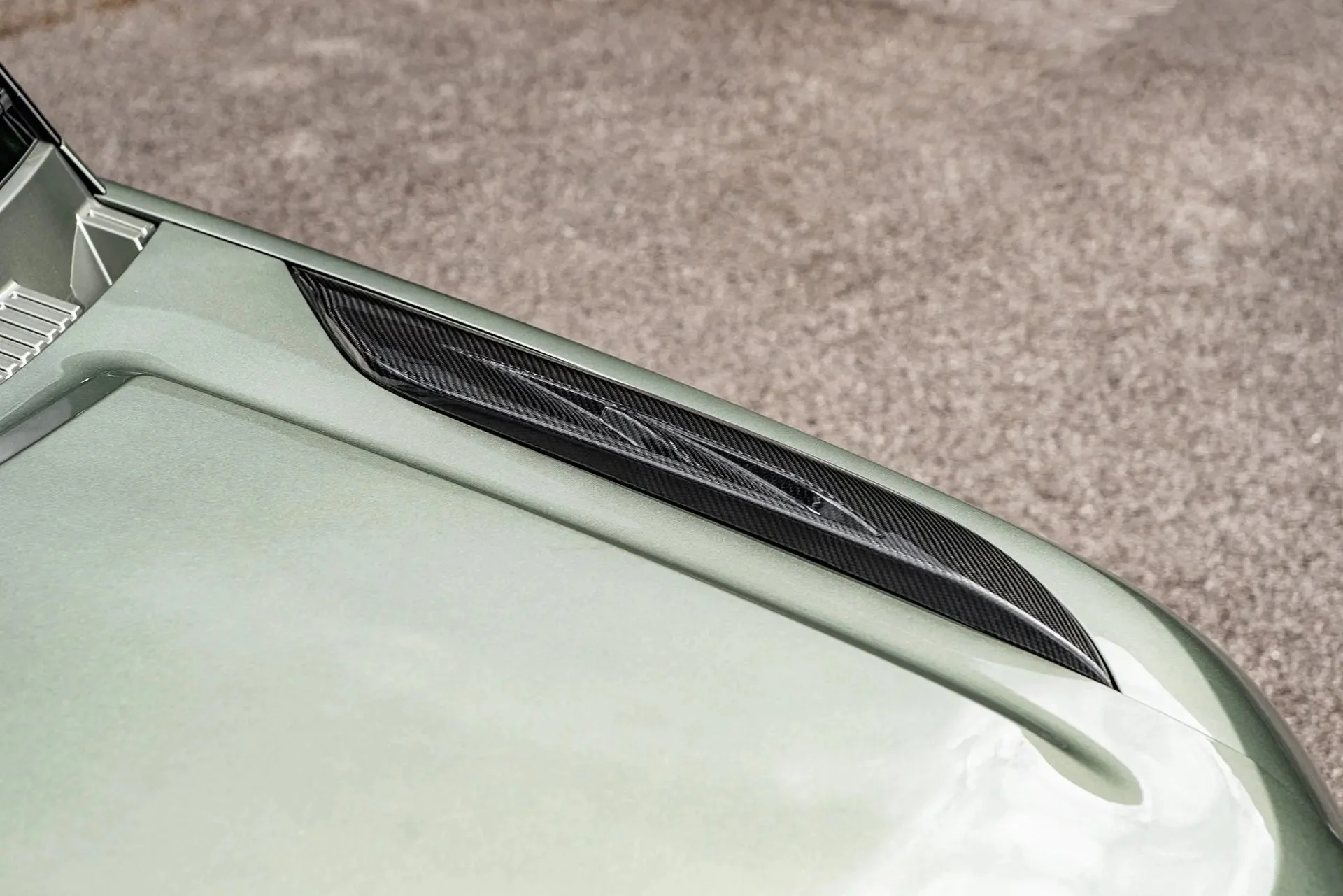 Land Rover Defender (2020 Onwards) Exposed Carbon Bonnet Vents - Image 8