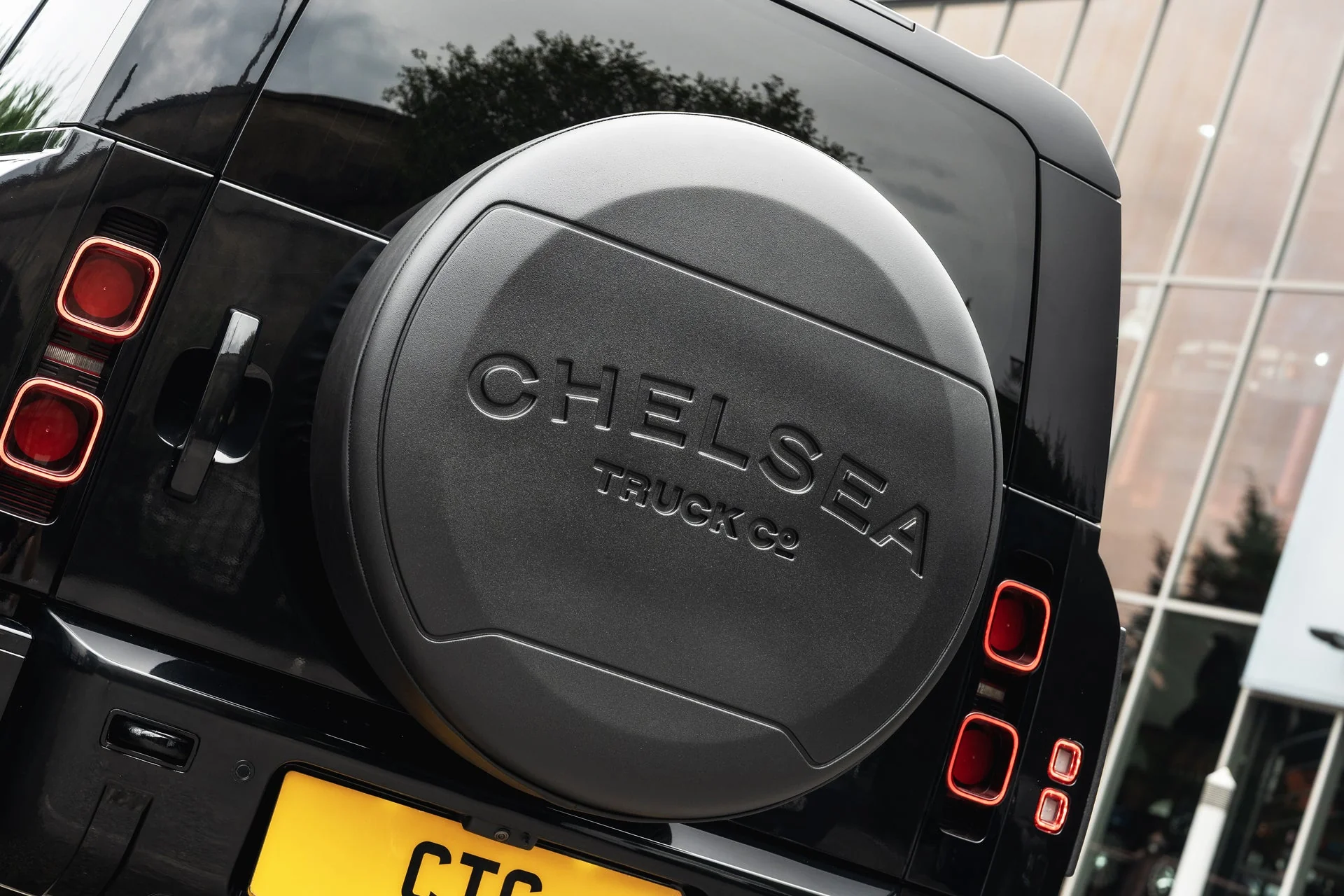 Land Rover Defender (2020 Onwards) Chelsea Truck Company Expedition Hard Spare Wheel Cover - Image 10