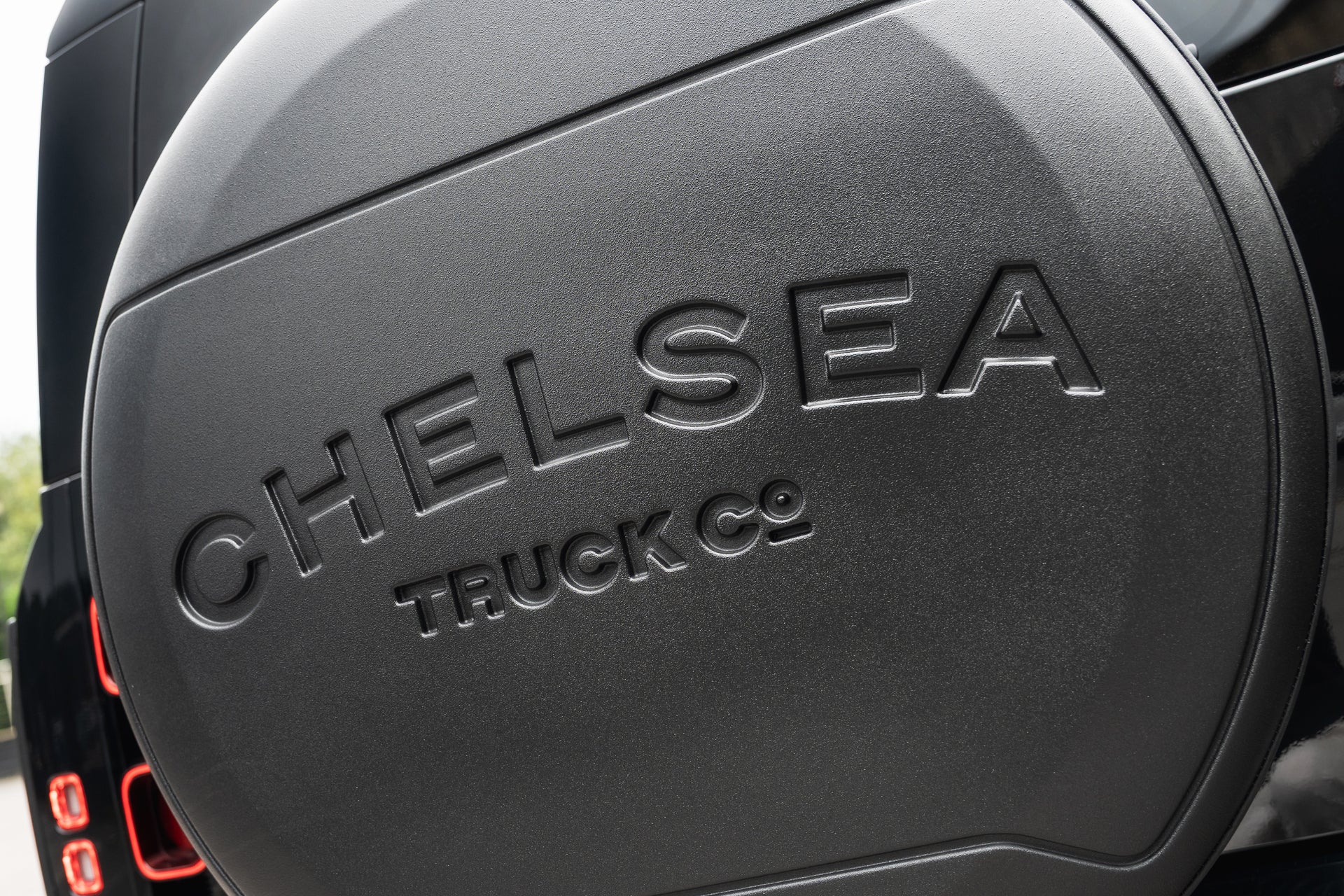 Land Rover Defender (2020 Onwards) Chelsea Truck Company Expedition Hard Spare Wheel Cover - Image 11