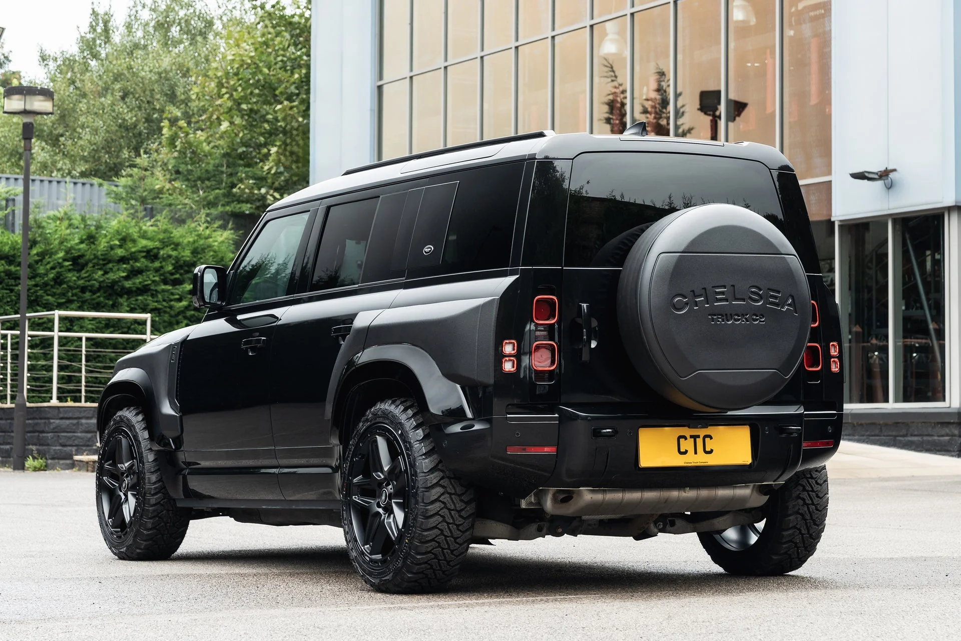 Land Rover Defender (2020 Onwards) Chelsea Truck Company Expedition Hard Spare Wheel Cover - Image 14