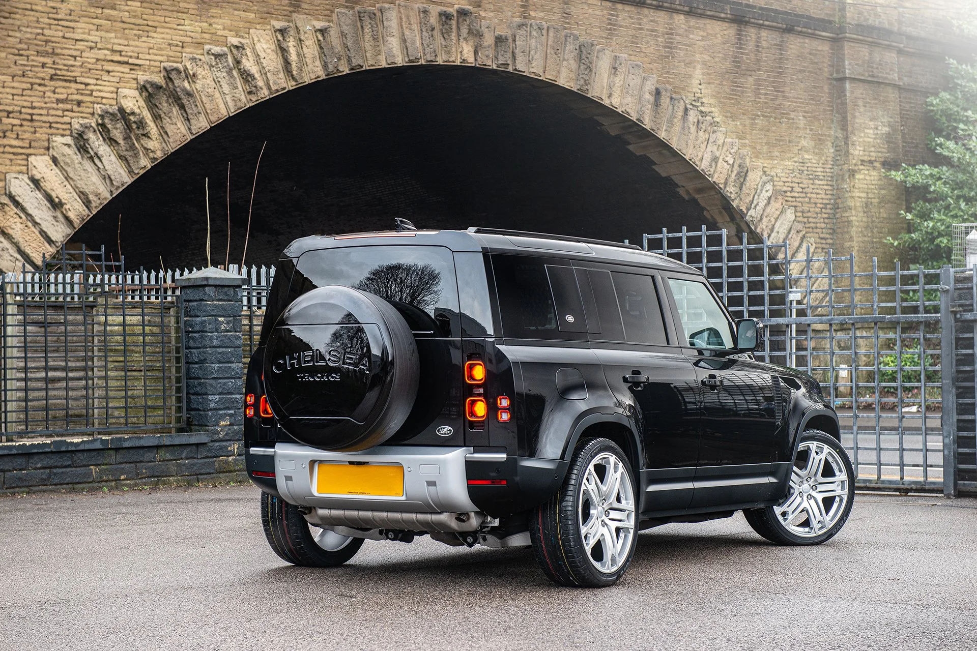 Land Rover Defender (2020 Onwards) Chelsea Truck Company Hard Spare Wheel Cover - Image 8