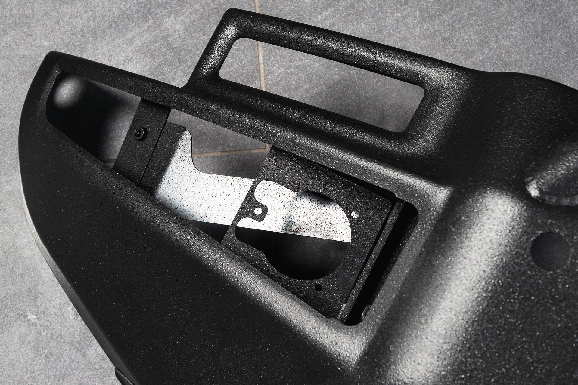 Land Rover Defender (2020 Onwards) Expedition Front Bumper with Intergrated A Bar - Image 17