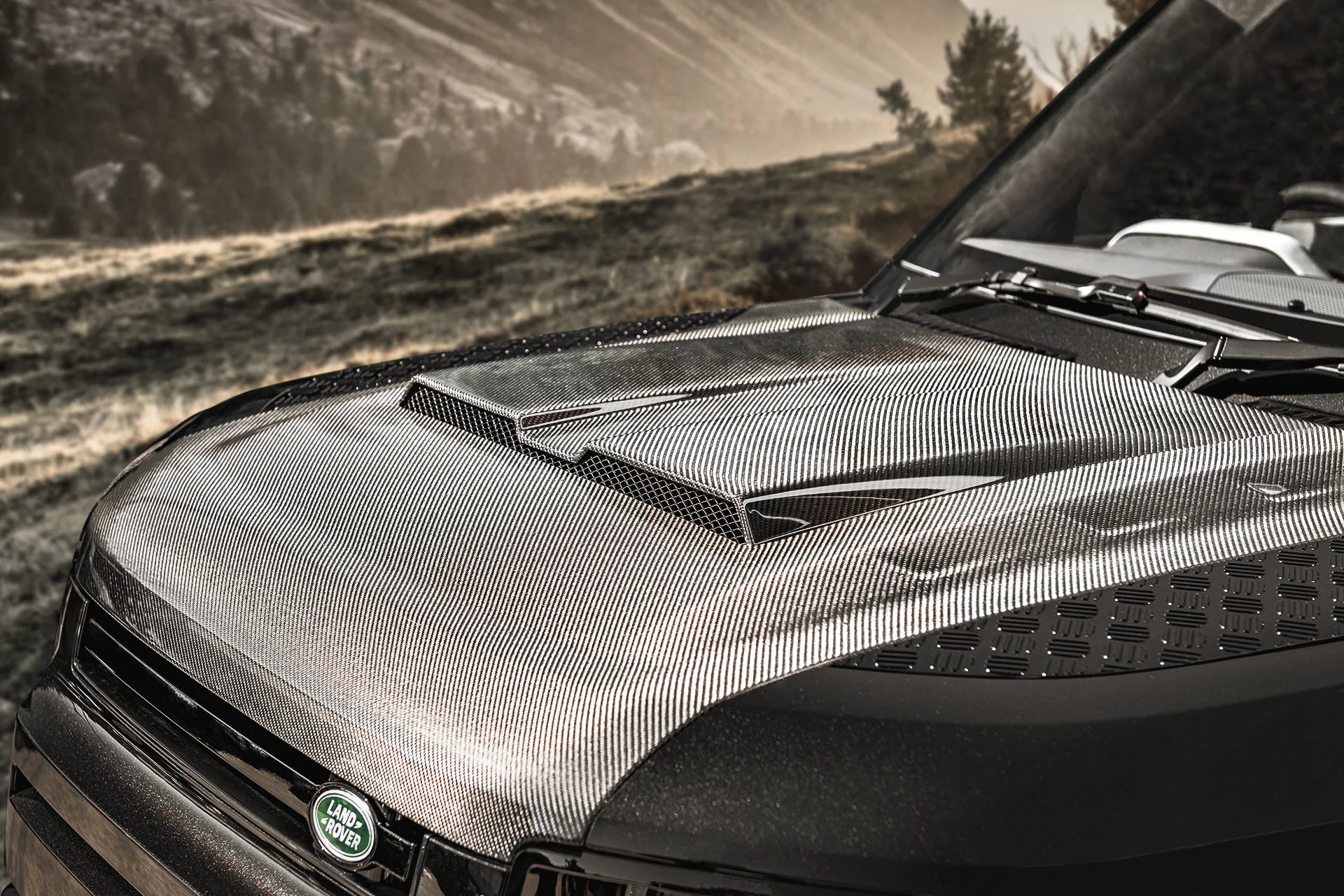 Land Rover Defender (2020 Onwards) Exposed Carbon Vented Bonnet - Image 10