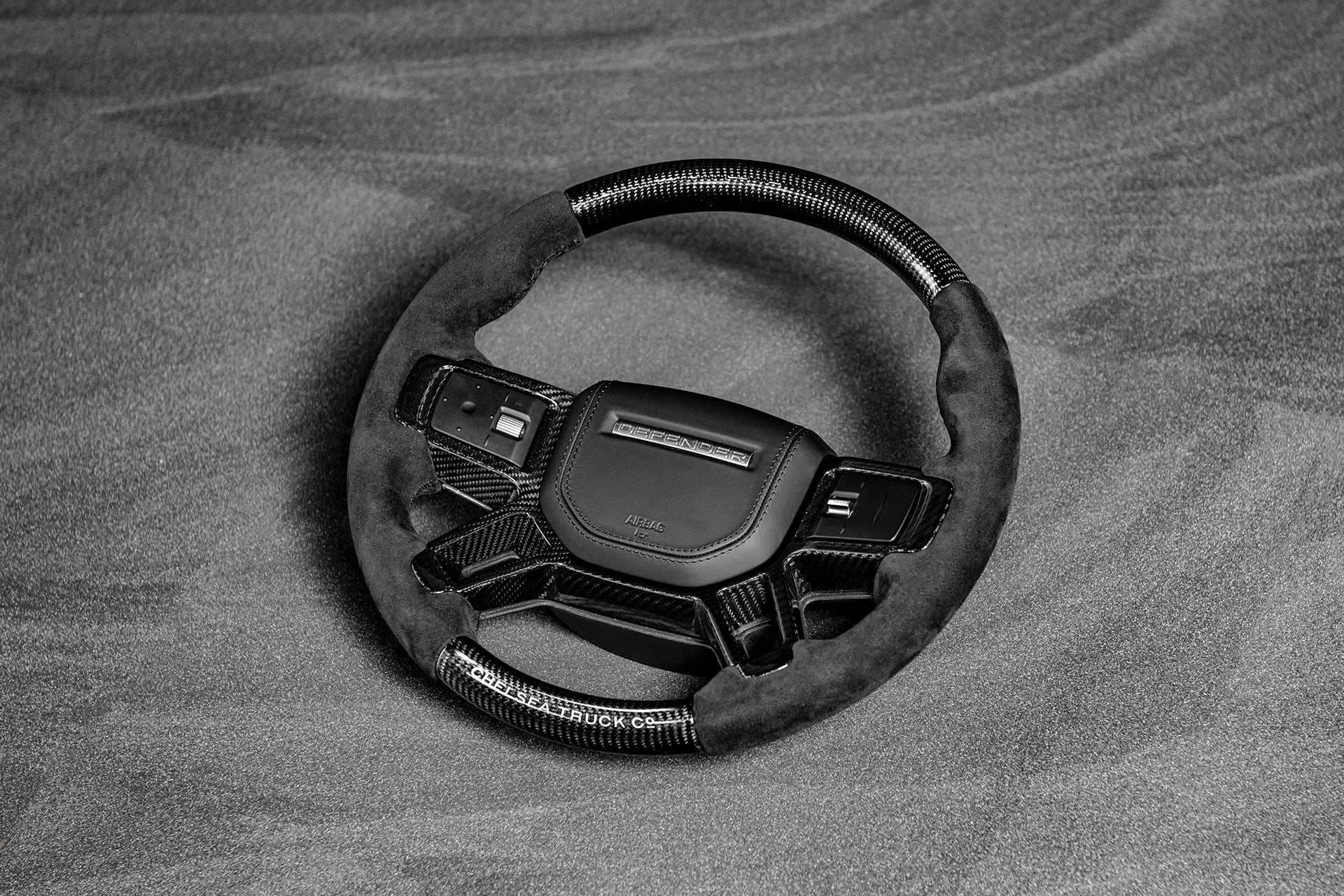 Land Rover Defender (2020 Onwards) Chelsea Truck Company Full Carbon Steering Wheel - Image 8