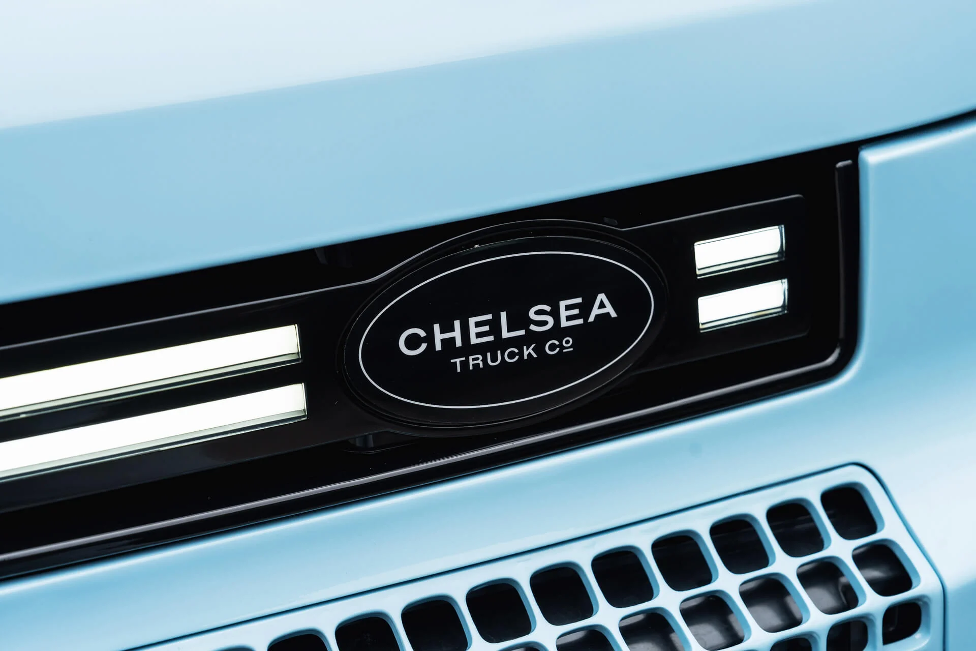 Land Rover Defender (2020 Onwards) Grille with LED Lightbar - Image 20