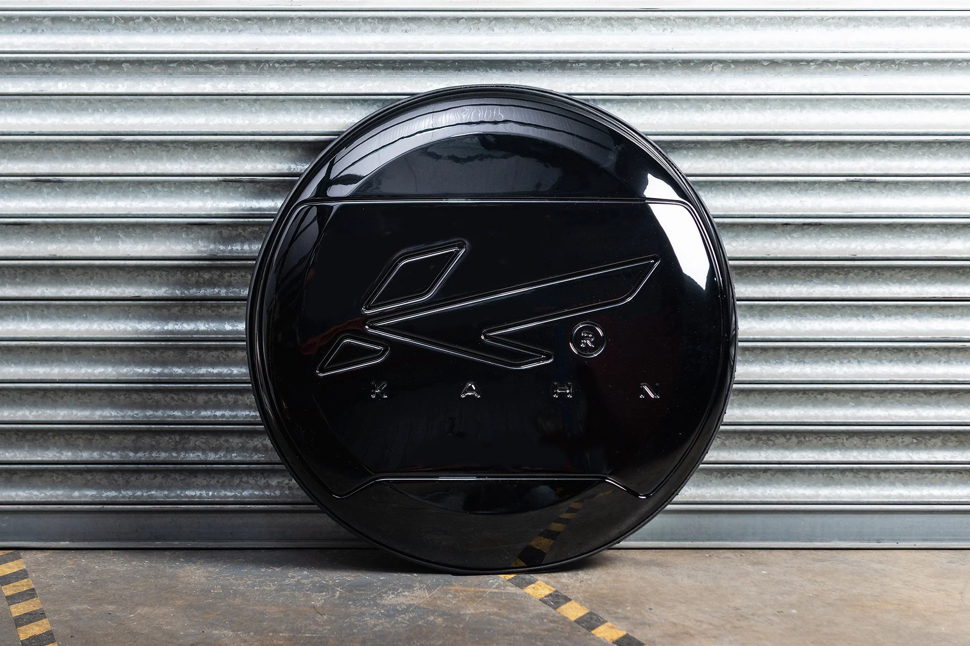 Land Rover Defender (2020 Onwards) KAHN® Hard Spare Wheel Cover - Image 7