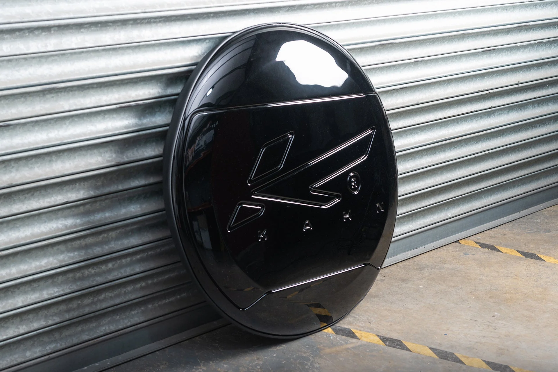 Land Rover Defender (2020 Onwards) KAHN® Hard Spare Wheel Cover - Image 8