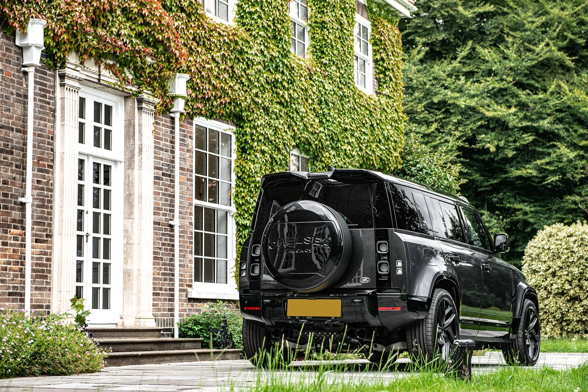 Land Rover Defender (2020 Onwards) Large Rear Roof Wing - Image 29