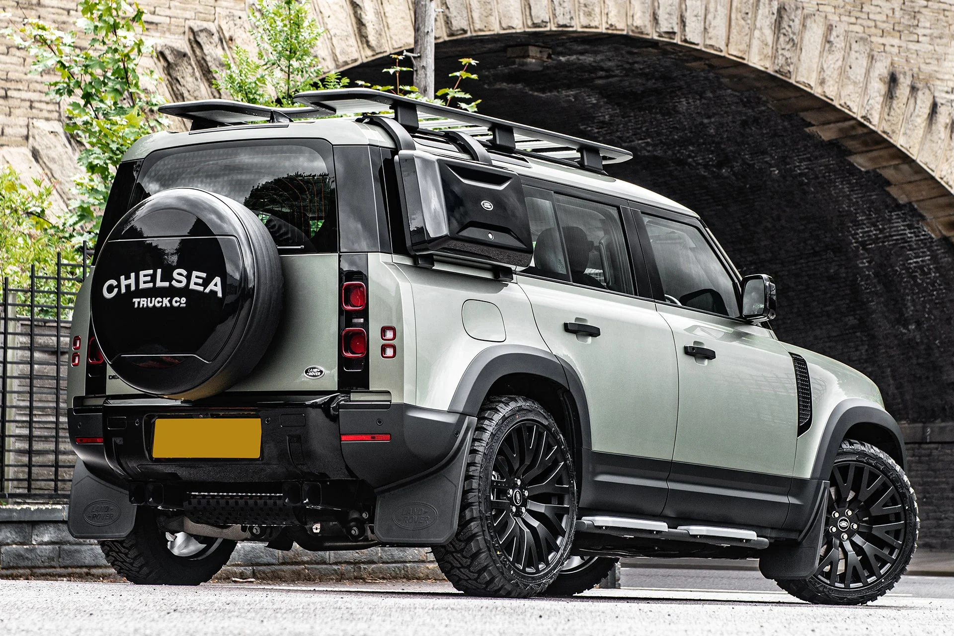 Land Rover Defender (2020 Onwards) Side-mounted Storage Box - Image 11