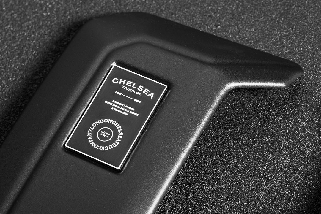 Land Rover Defender (2020 Onwards) Side Vents and CTC Badges (Matte) - Image 11