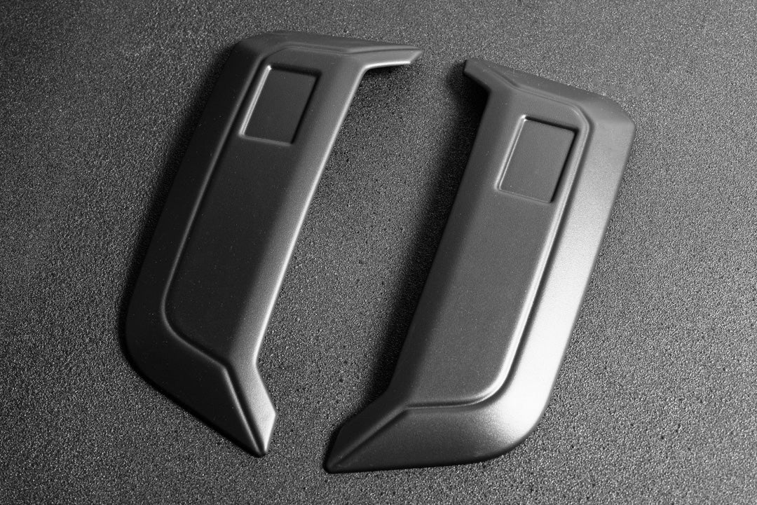 Land Rover Defender (2020 Onwards) Side Vents and CTC Badges (Matte) - Image 12