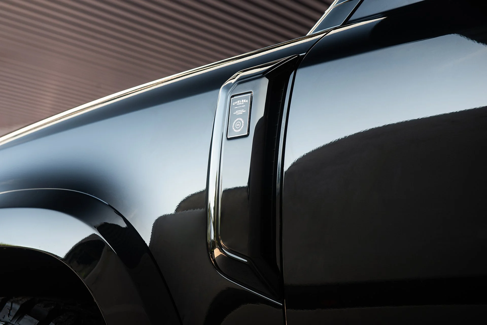 Land Rover Defender (2020 Onwards) Side Vents and CTC Badges (Matte) - Image 18