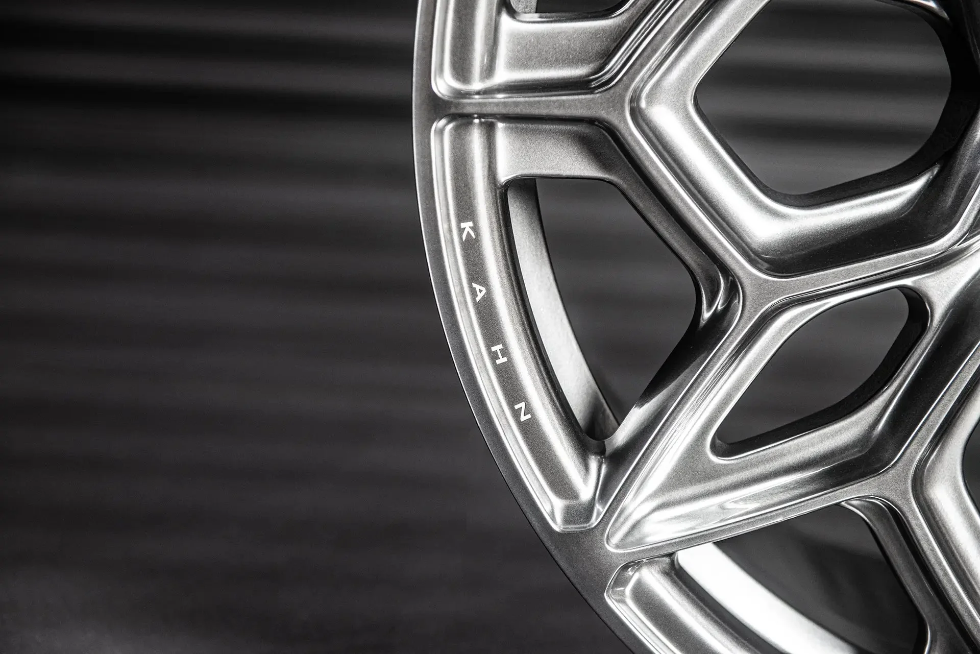 Land Rover Defender (2020 Onwards) RS-Forged Alloy Wheels - Type 57 - Image 11