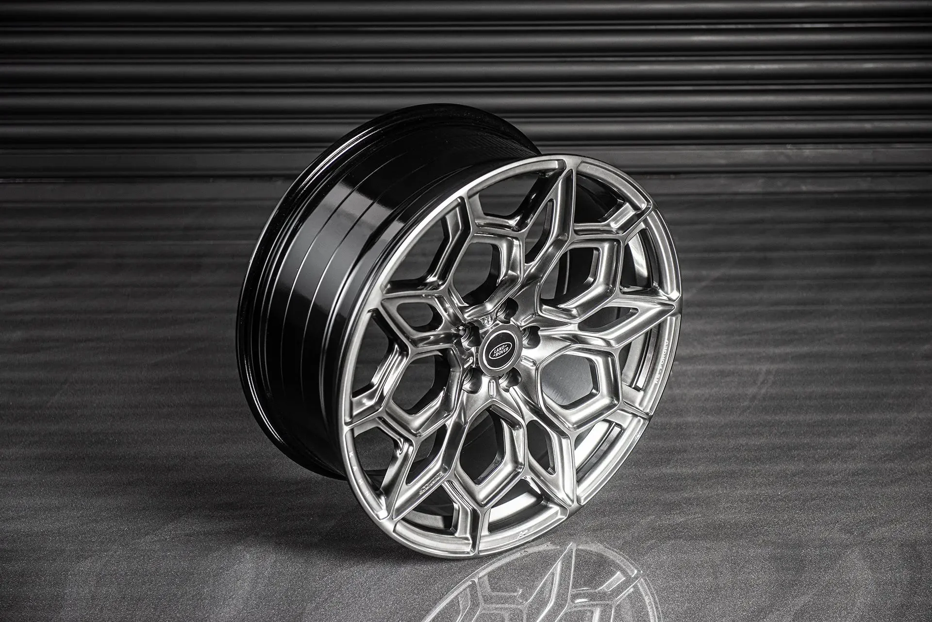 Land Rover Defender (2020 Onwards) RS-Forged Alloy Wheels - Type 57 - Image 14