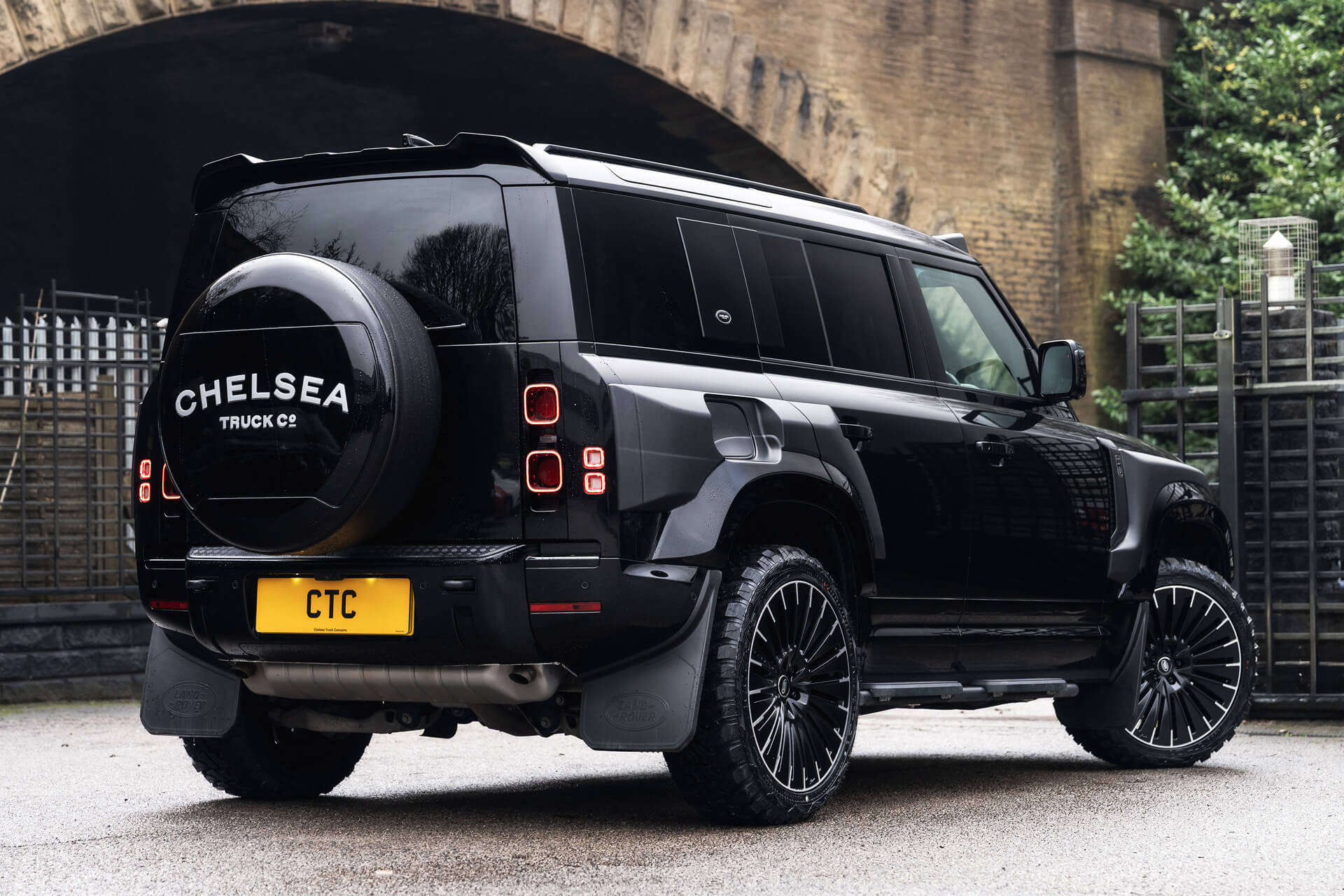 Land Rover Defender (2020 Onwards) RS-Forged Alloy Wheels - Type 63 Turbine - Image 10