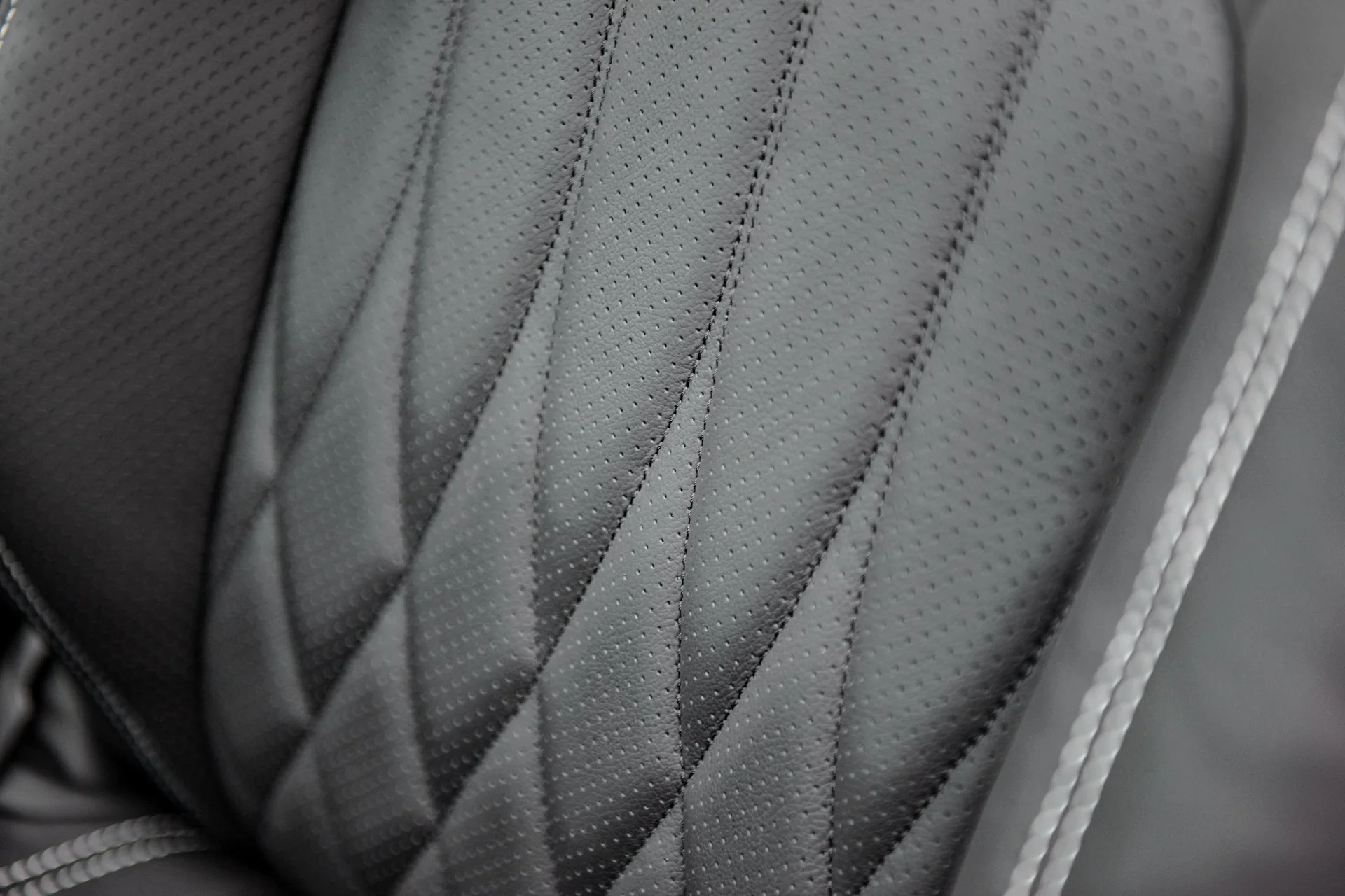 Land Rover Defender 90 (2020 Onwards) Comfort Leather Interior - Image 19