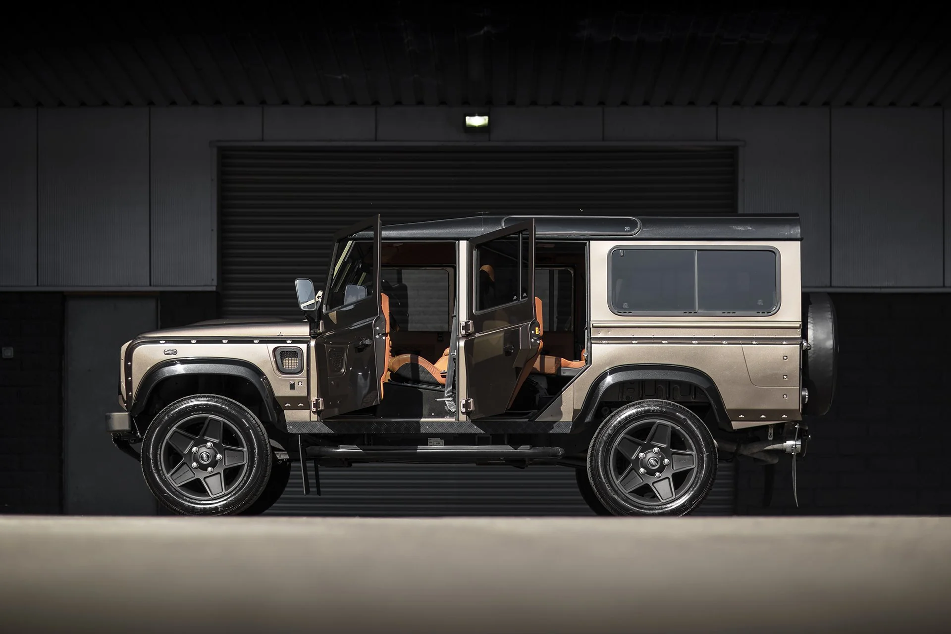 Land Rover Defender 110 (1991-2016) Wide Track Body Kit - Image 15